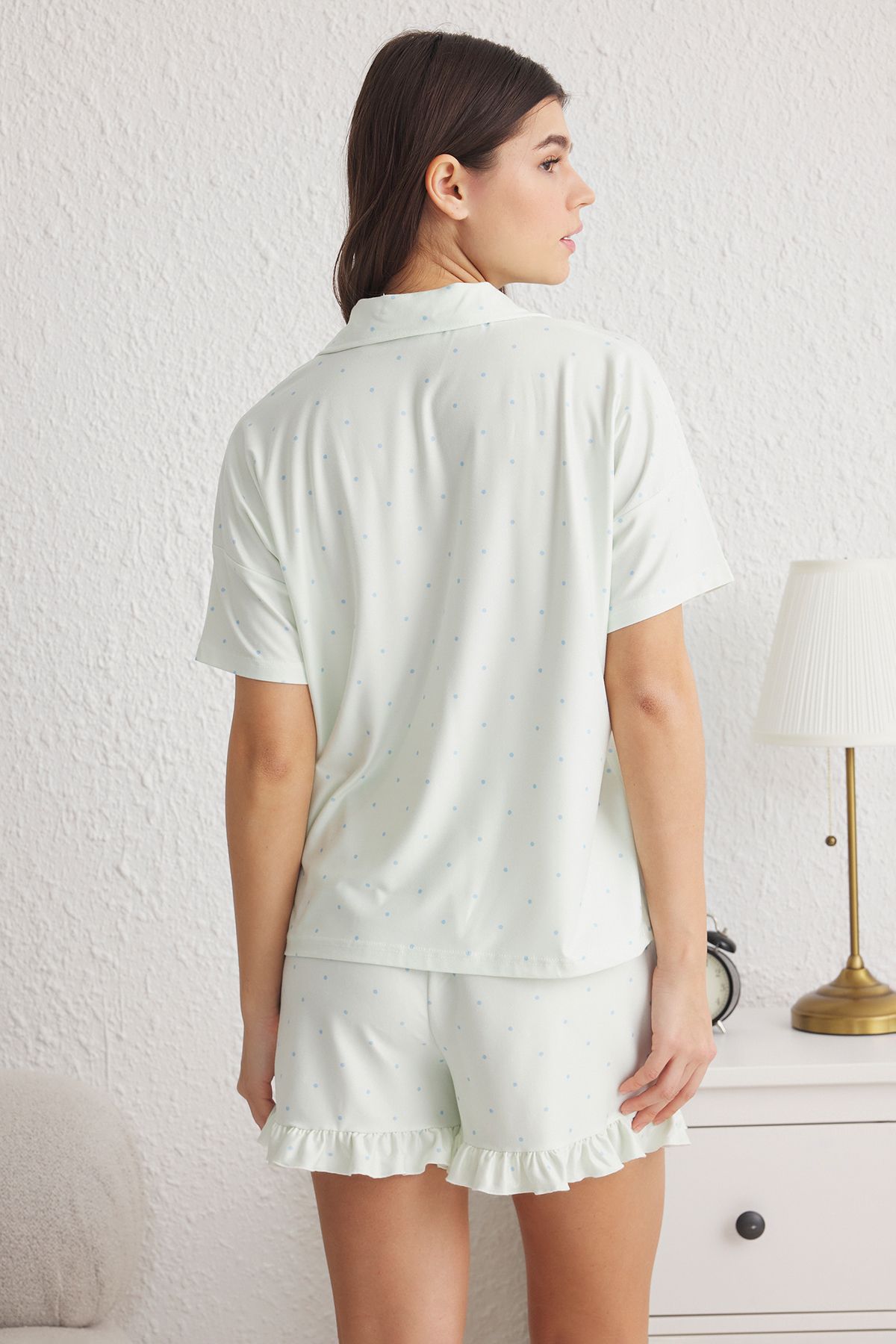 Trendyol Collection-Πλεκτό σετ πιτζάμες με βολάν με λεπτομέρεια με σορτς - THMSS24PT00284 5