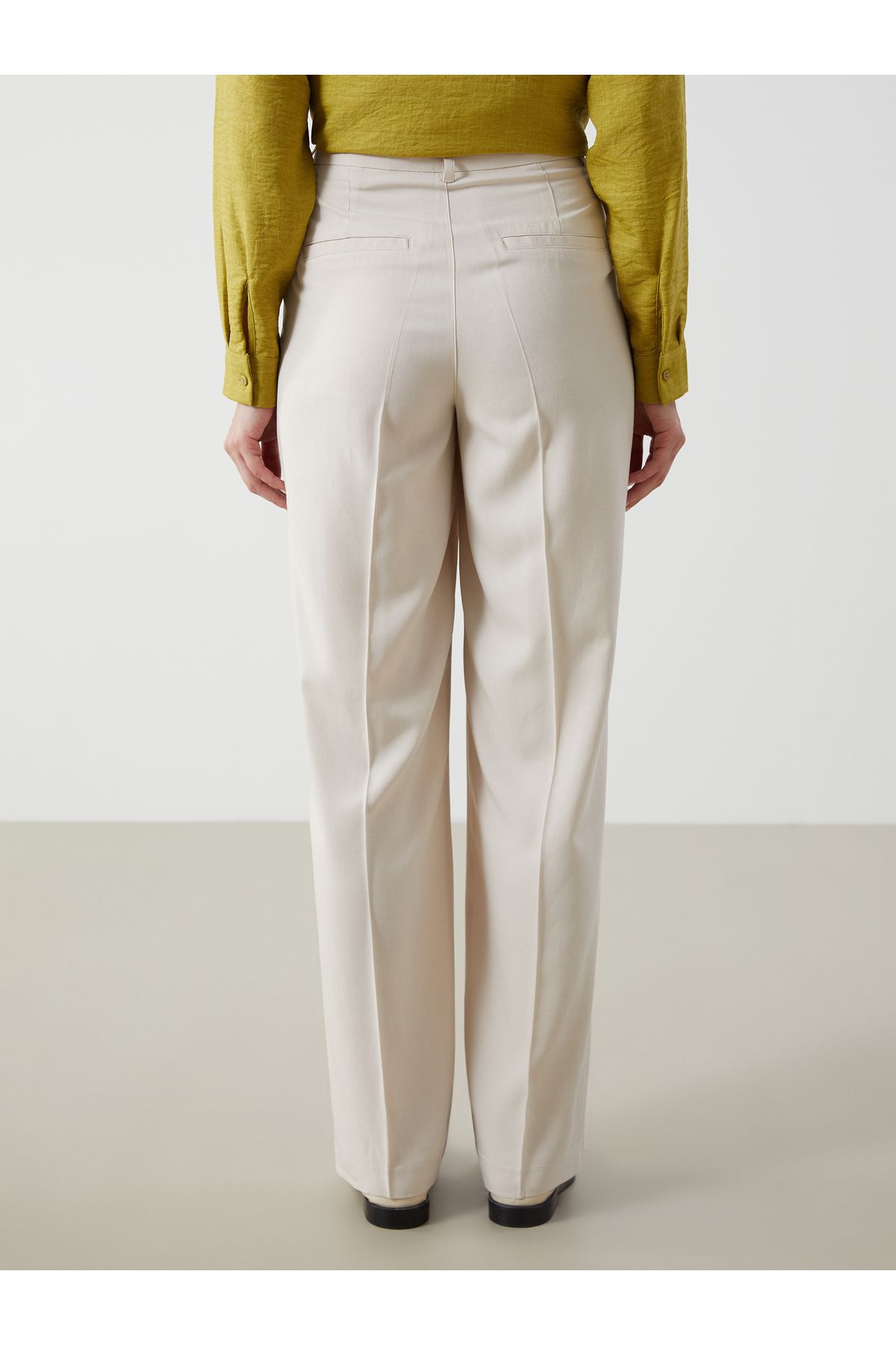 LC Waikiki-Pantaloni de damă în amestec de in cu talie elastică 4