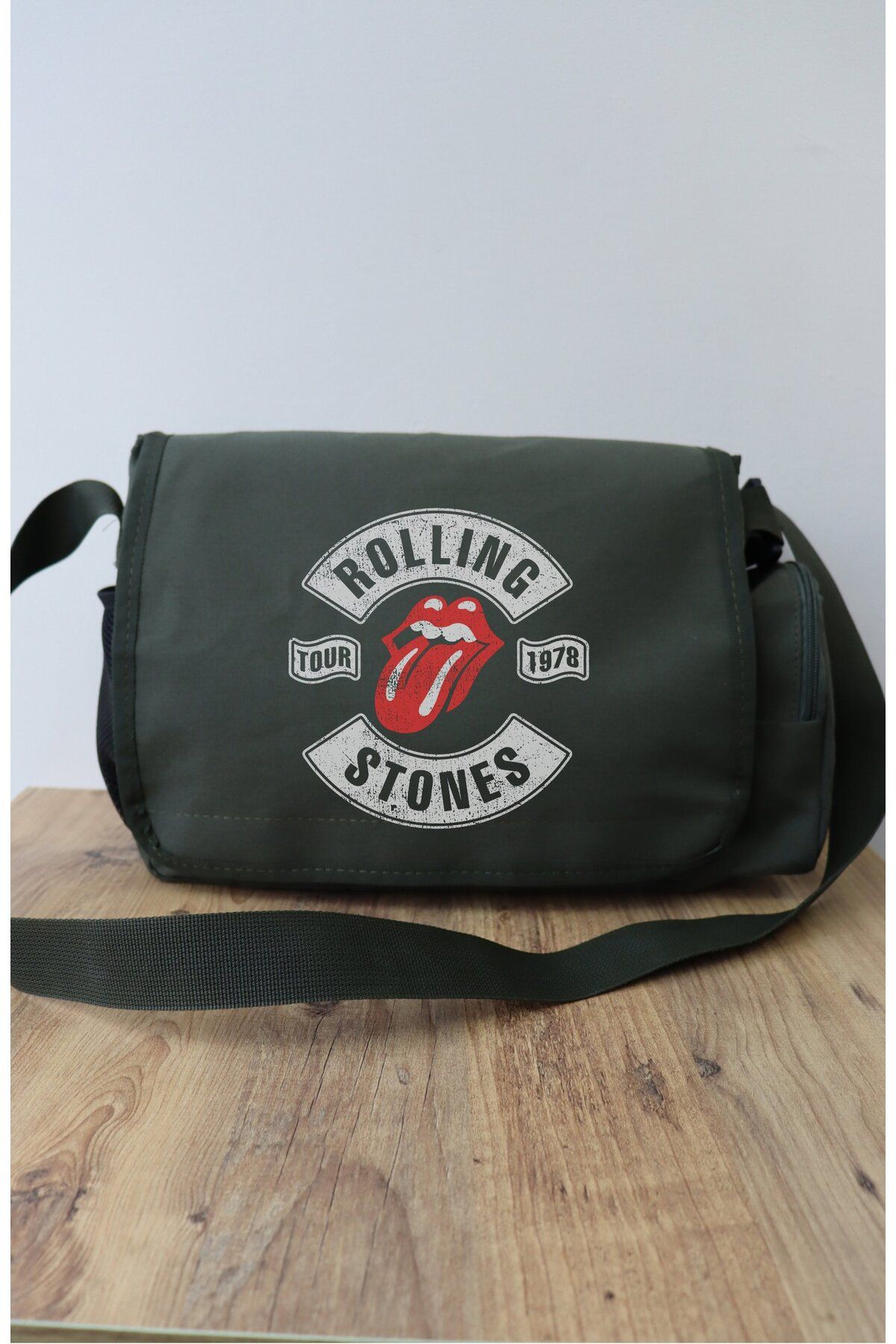 Fuddy Moda Rolling Stones Yazılı Postacı Çantası, Unisex Rock Band Baskılı Omuz Çantası