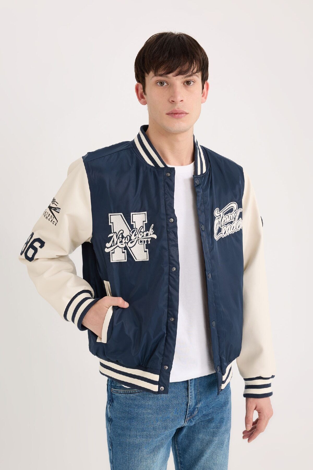 DeFacto-Oversize Embroidered Bomber Coat - College Collar, Pocket, Snap Closure D6304Ax25Sp 3