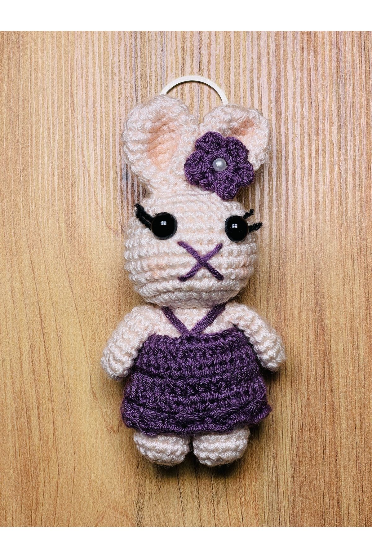 Demark Amigurumi Çiçekli Bej Mor Elbiseli Tavşancık Anahtarlık