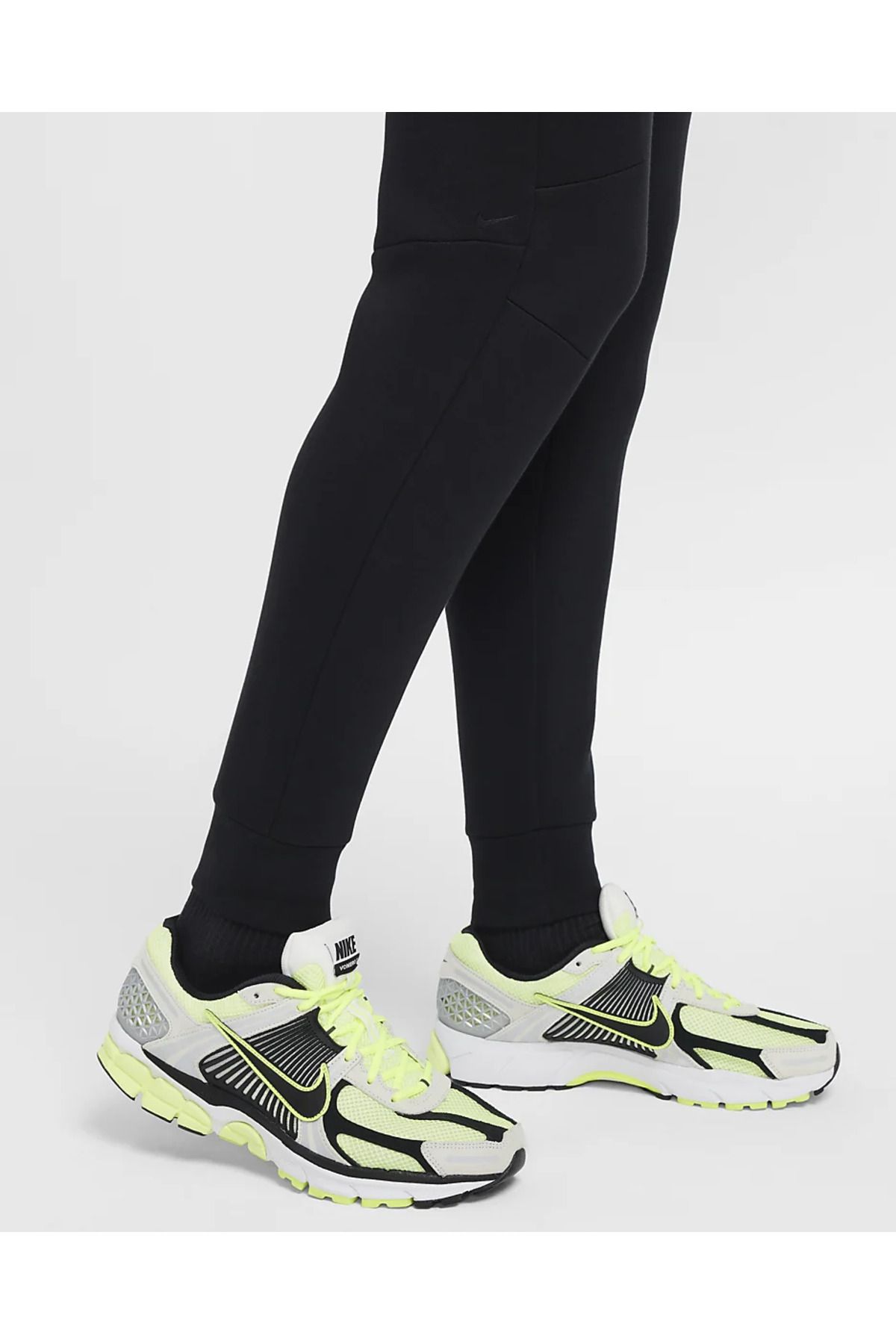 Nike-Tech Fleece tepláky HV0959-010 5