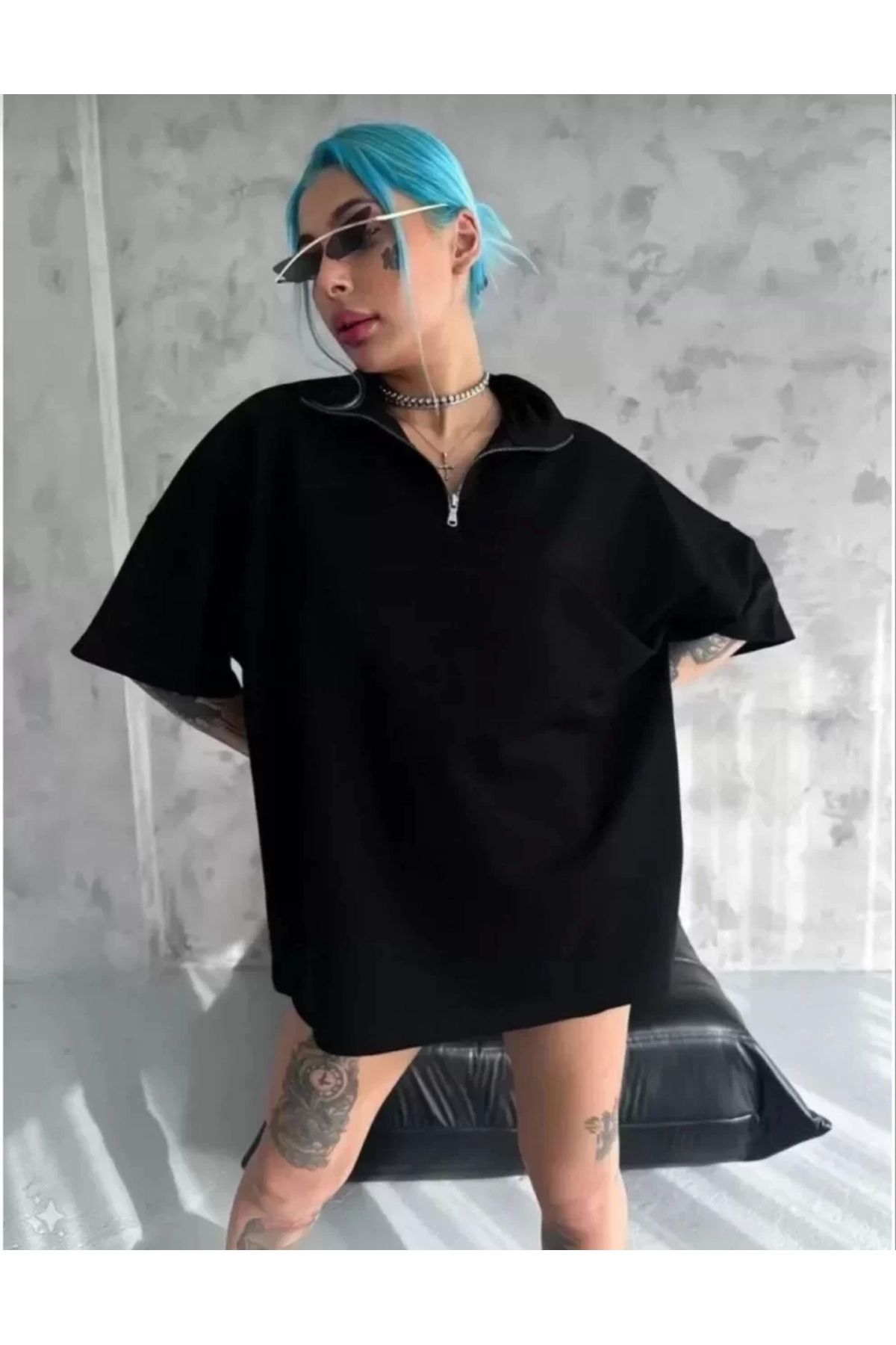 AE Stil Unisex Yarım Fermuarlı Düz Oversize T-Shirt - Siyah