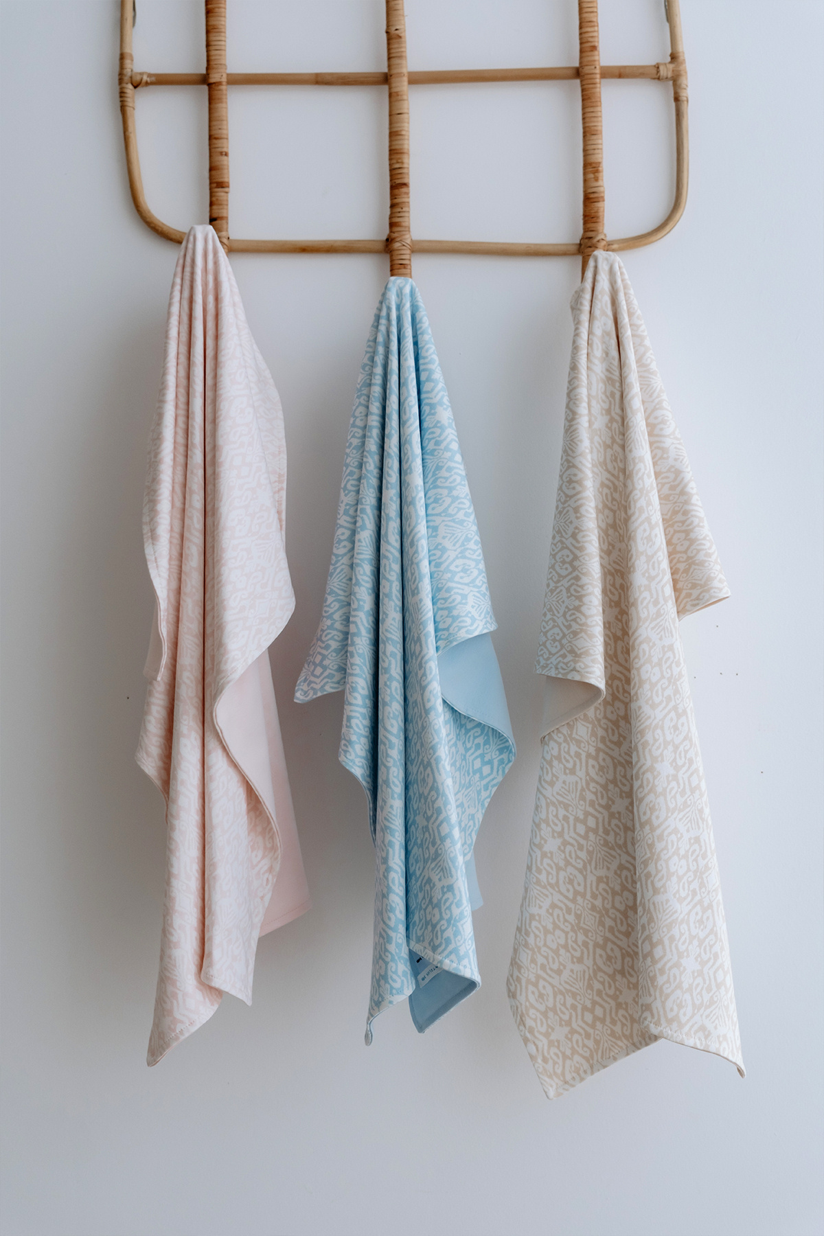 Atelier Babbi %100 Pamuk Çift Taraflı Bebek Battaniyesi - İkat / Mavi fotoğrafı 6 (önizleme)