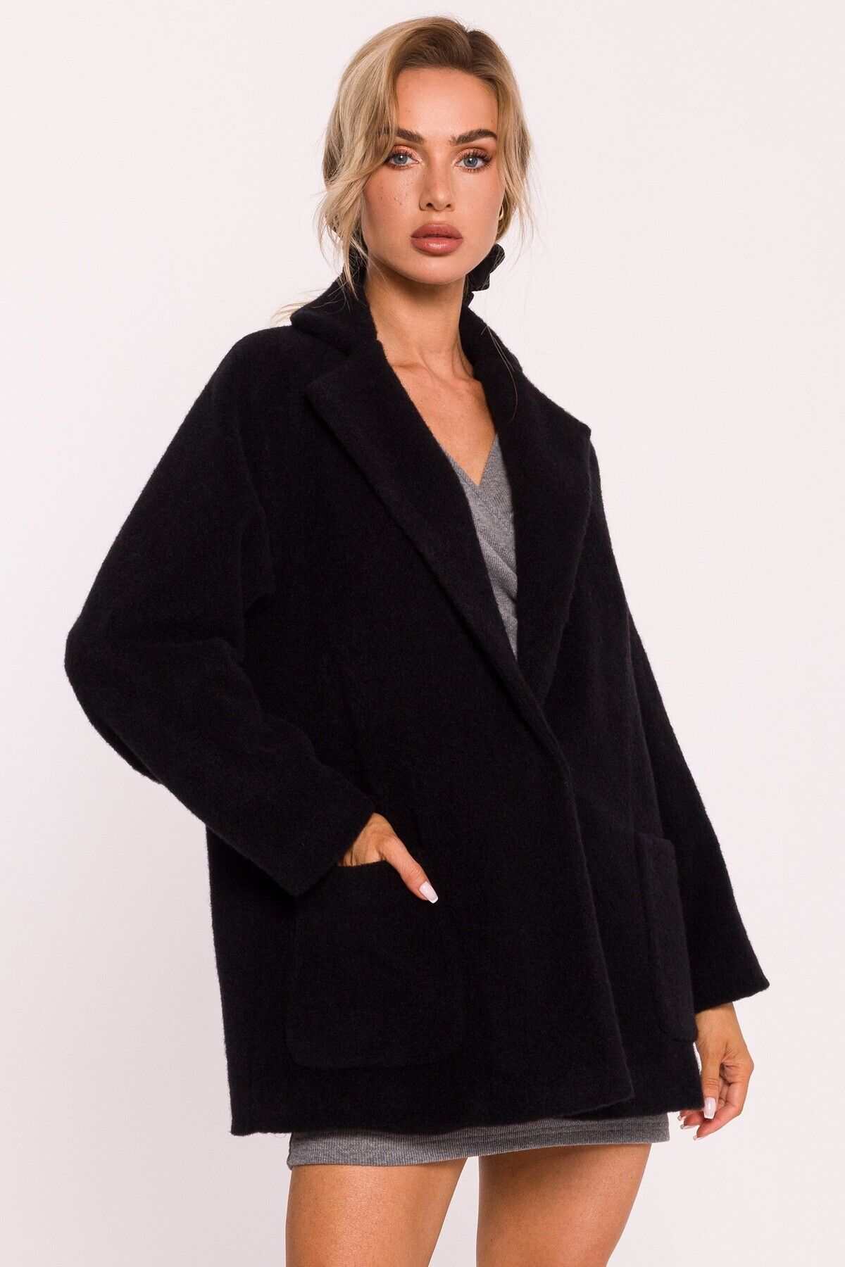 Made of Emotion-Short oversized coat fastened with a snap button 1