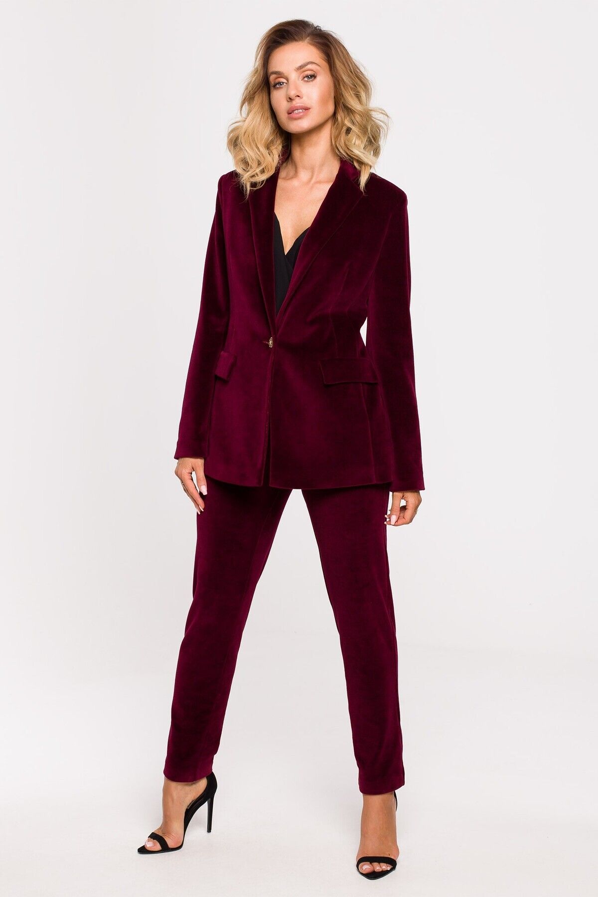 Made of Emotion-Velour blazer fastened with a single button 2