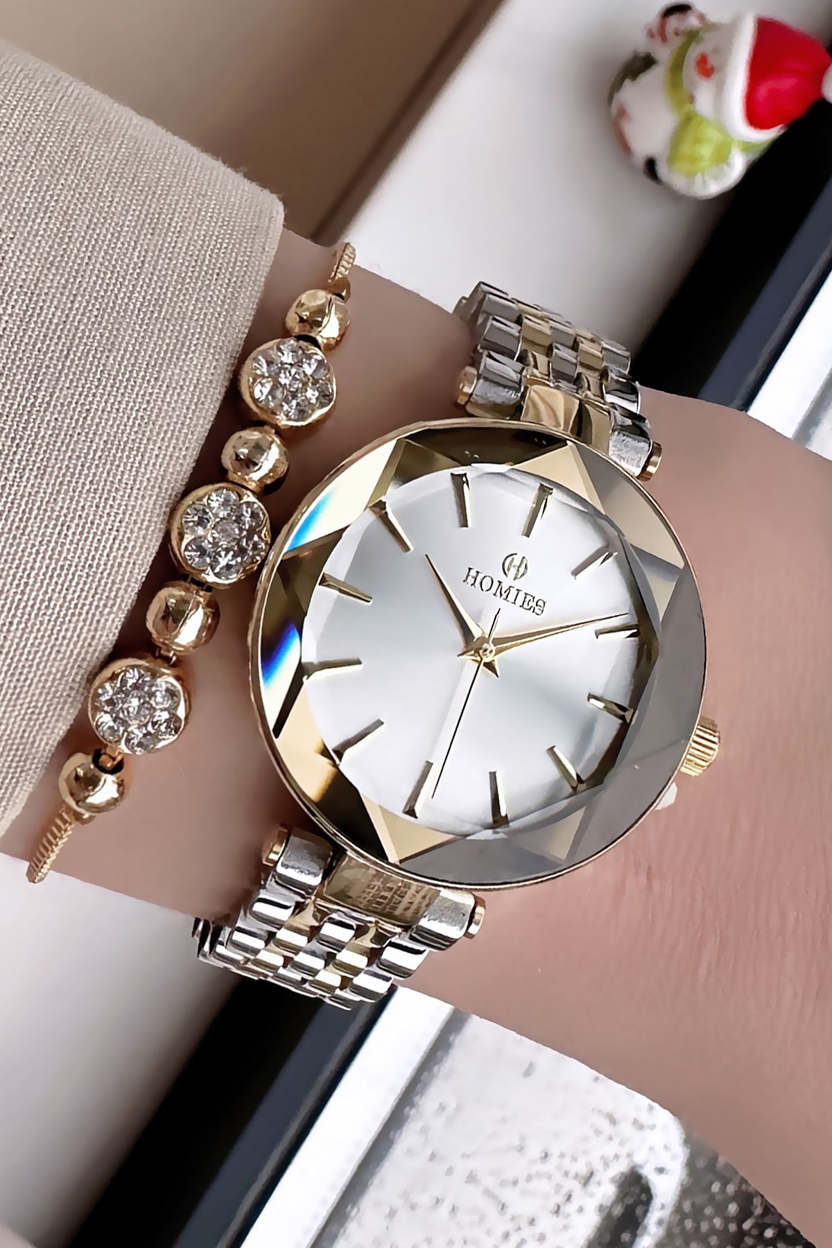 Homies-Waterproof Cutout Glass Women's Watch - Gold Silver Color, Steel Band + Bracelet Hmby2042C2 4