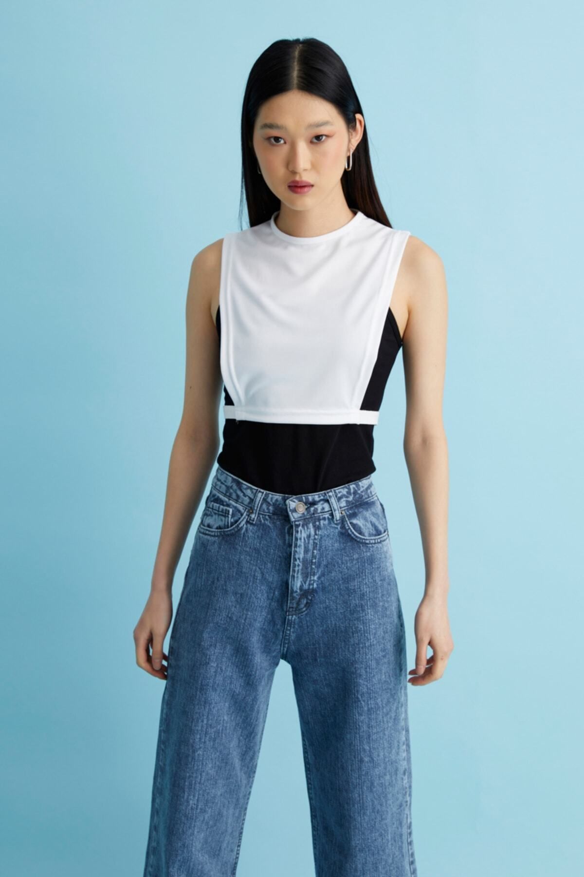 mirach-Pack of 2 Crew Neck Sleeveless Crop Neck Collar Set White and Black 2