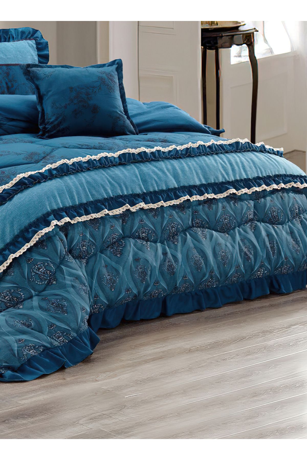 Generic-Comforter Set 4 Piece Single Size Elegant Bedspread Lightweight Comforter Suitable for All Seasons 3