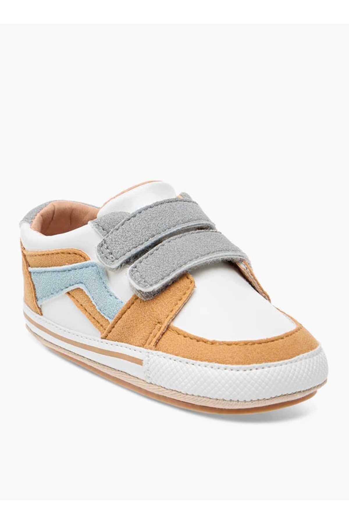 Barefeet-Panelled Booties with Hook and Loop Closure 2