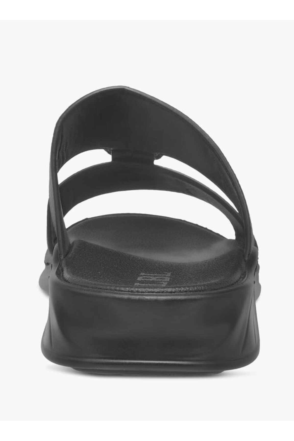LBL by Shoexpress-LBL by Shoexpress Textured Slip-On Arabic Sandals with Buckle Accent 4