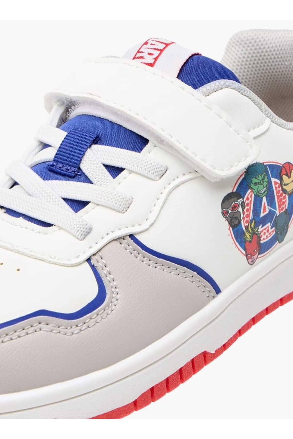 Marvel-Avengers Print Sneakers with Hook and Loop Closure 4