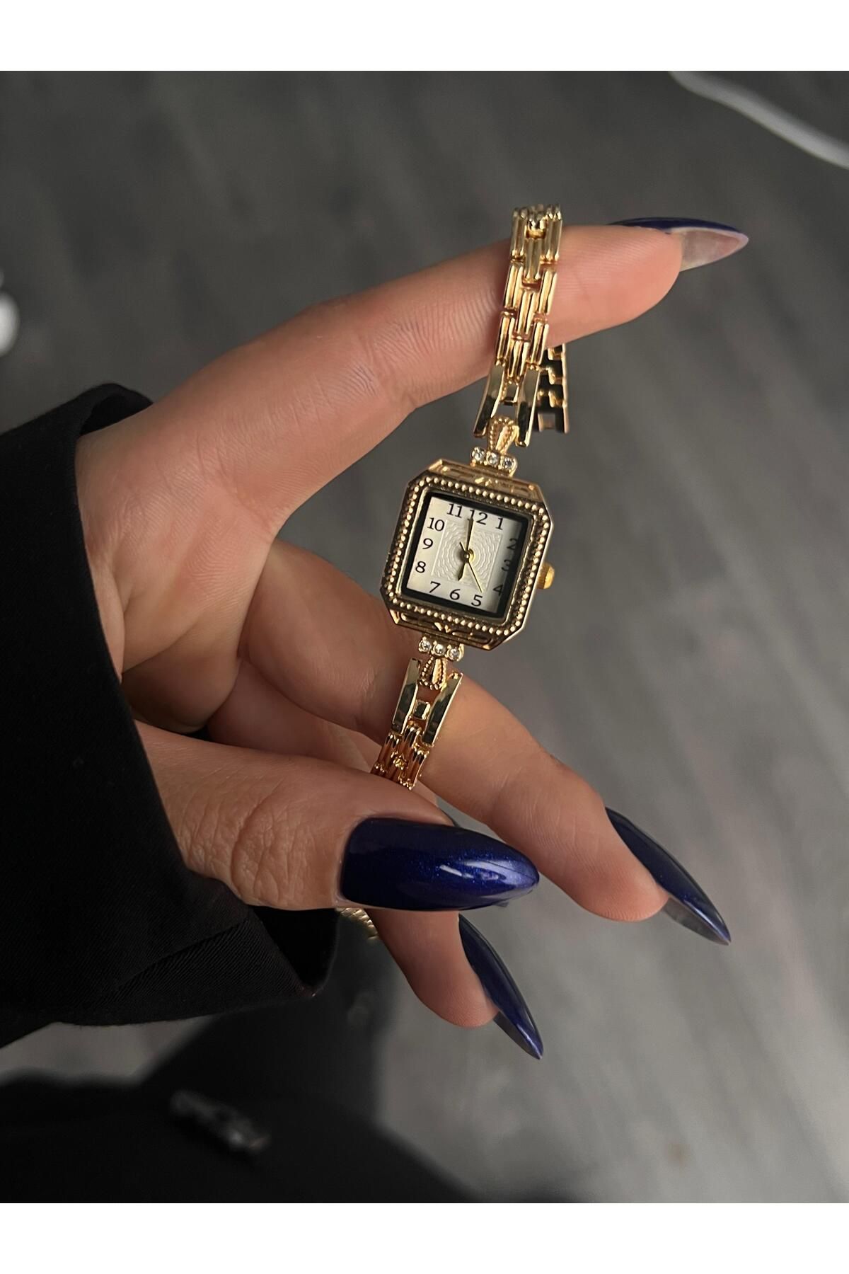 Meyz Minimal Vintage Minimal Gold Kadın Kol Saati