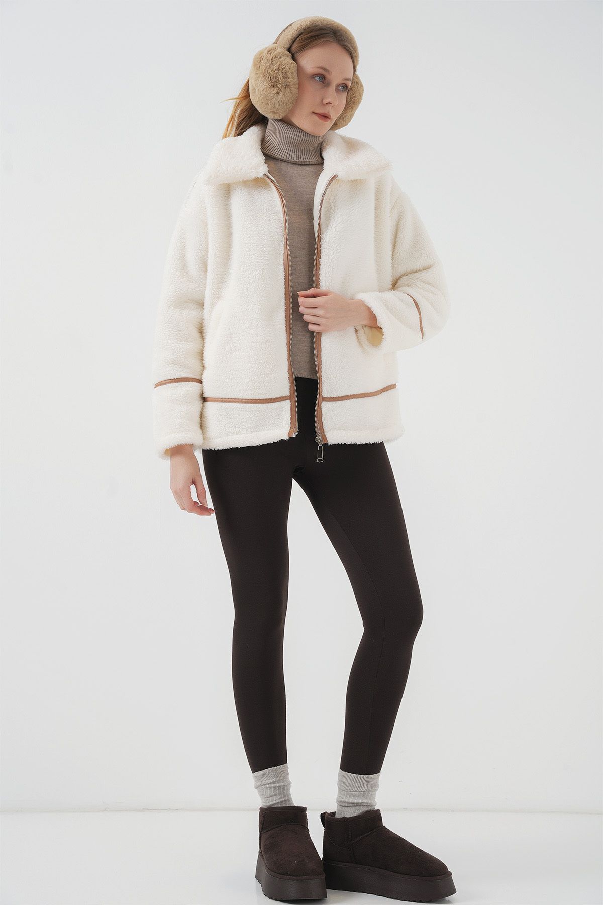 complete the look image