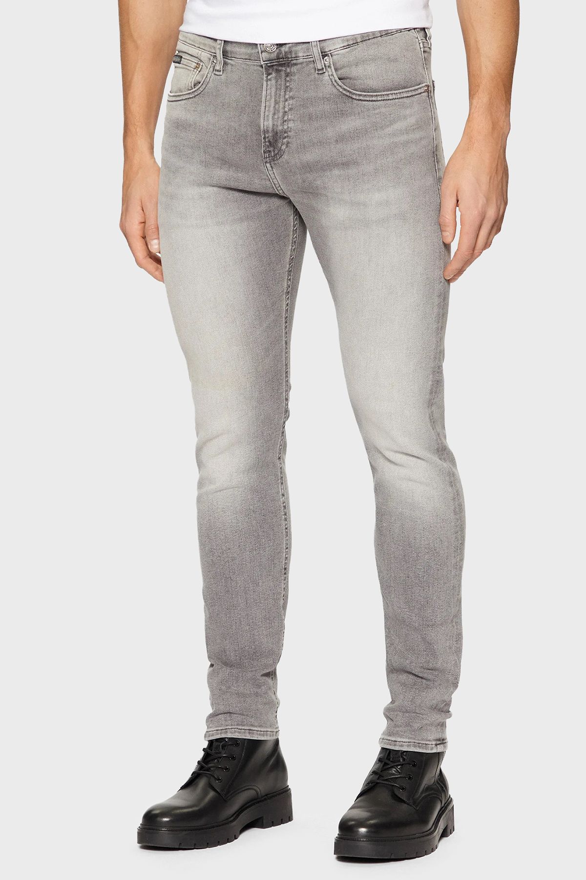 شلوار کش دار نخی و لاغر با کمر معمولی شلوار جین ساق کوتاه J30J3265621BZ جین مردانه J30 Calvin Klein