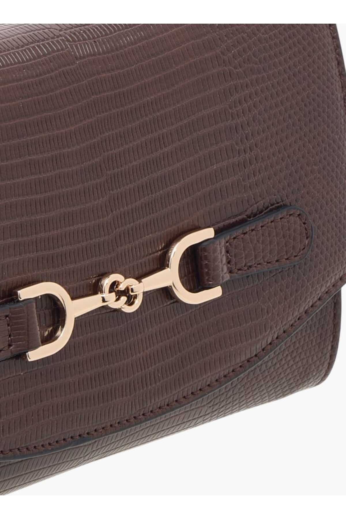 Celeste-Textured Crossbody Bag with Chain Strap and Flap Closure 4