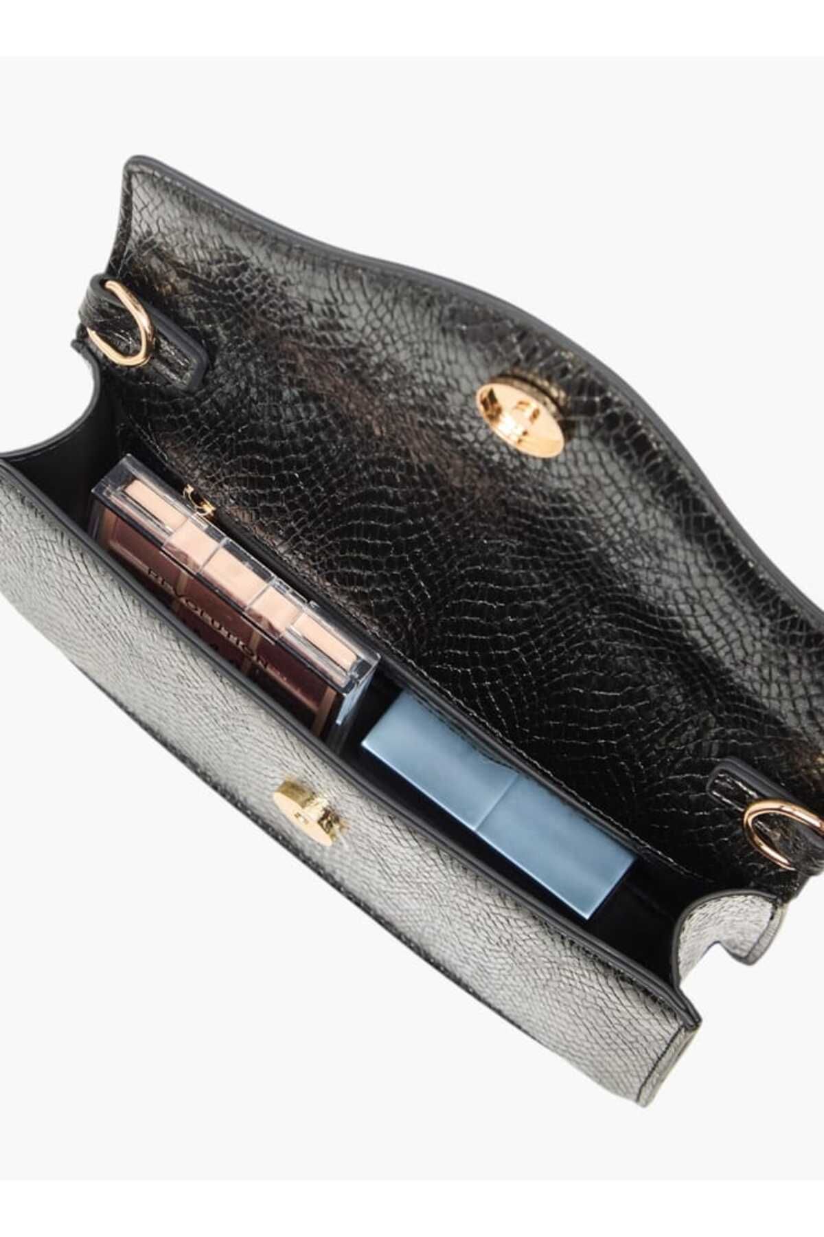Celeste-Textured Crossbody Bag with Button Closure and Chain Strap 7
