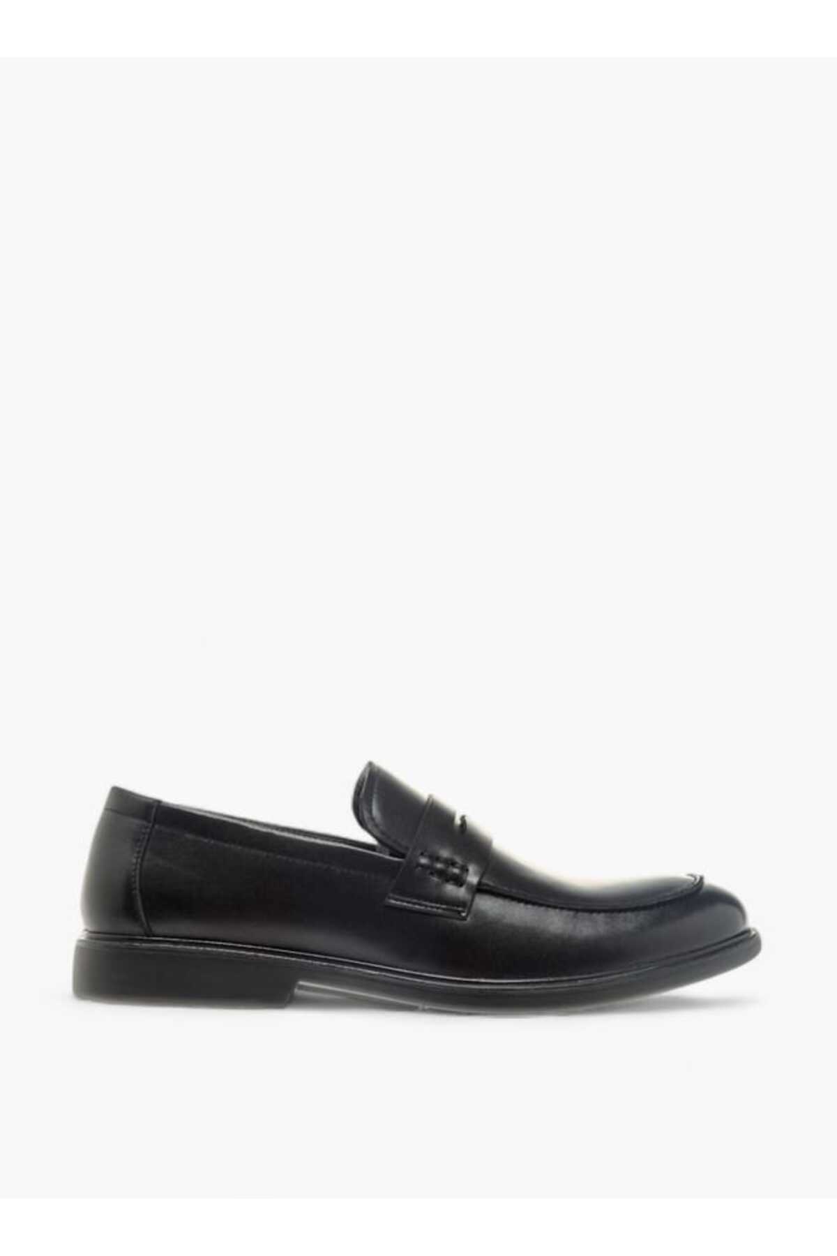 LBL by Shoexpress-Textured Slip-On Loafers 3