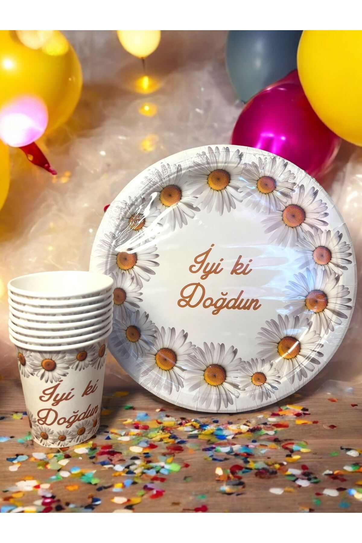 Happyland-Daisy Patterned Cardboard Plate and Cup Set of 8 Daisy Concept Birthday Picnic Set 4