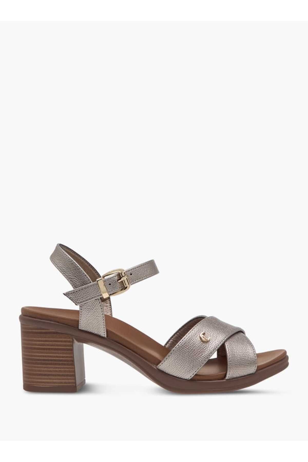Le Confort-Solid Sandals with Block Heels and Buckle Closure 3