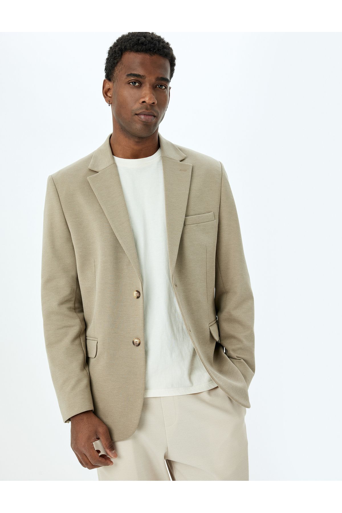 Koton Yeni Sezon Mono Yaka Uzun Kollu Düğmeli Klasik Slim Fit Blazer Ceket