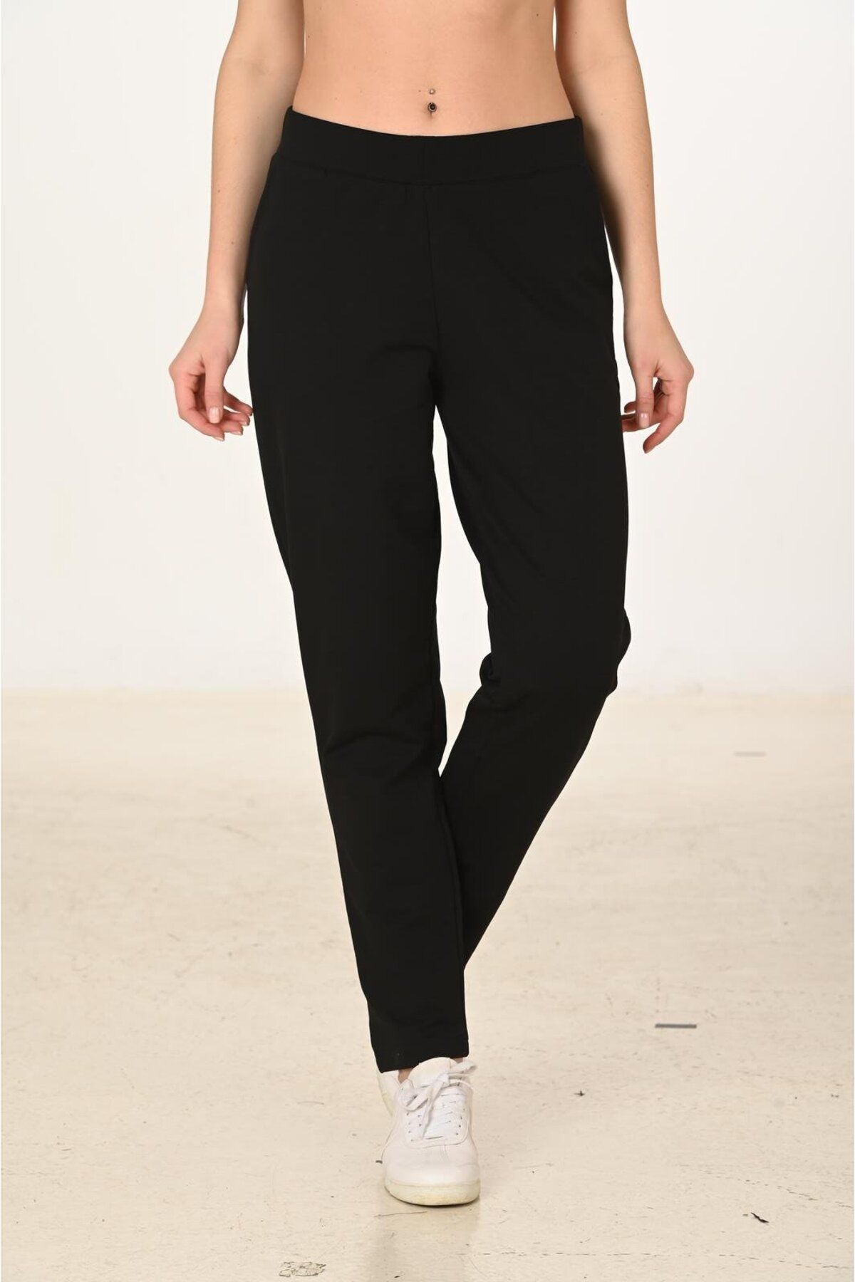 TRENDHİLL-Women's Black Cotton Sweatpants 5610-S 4