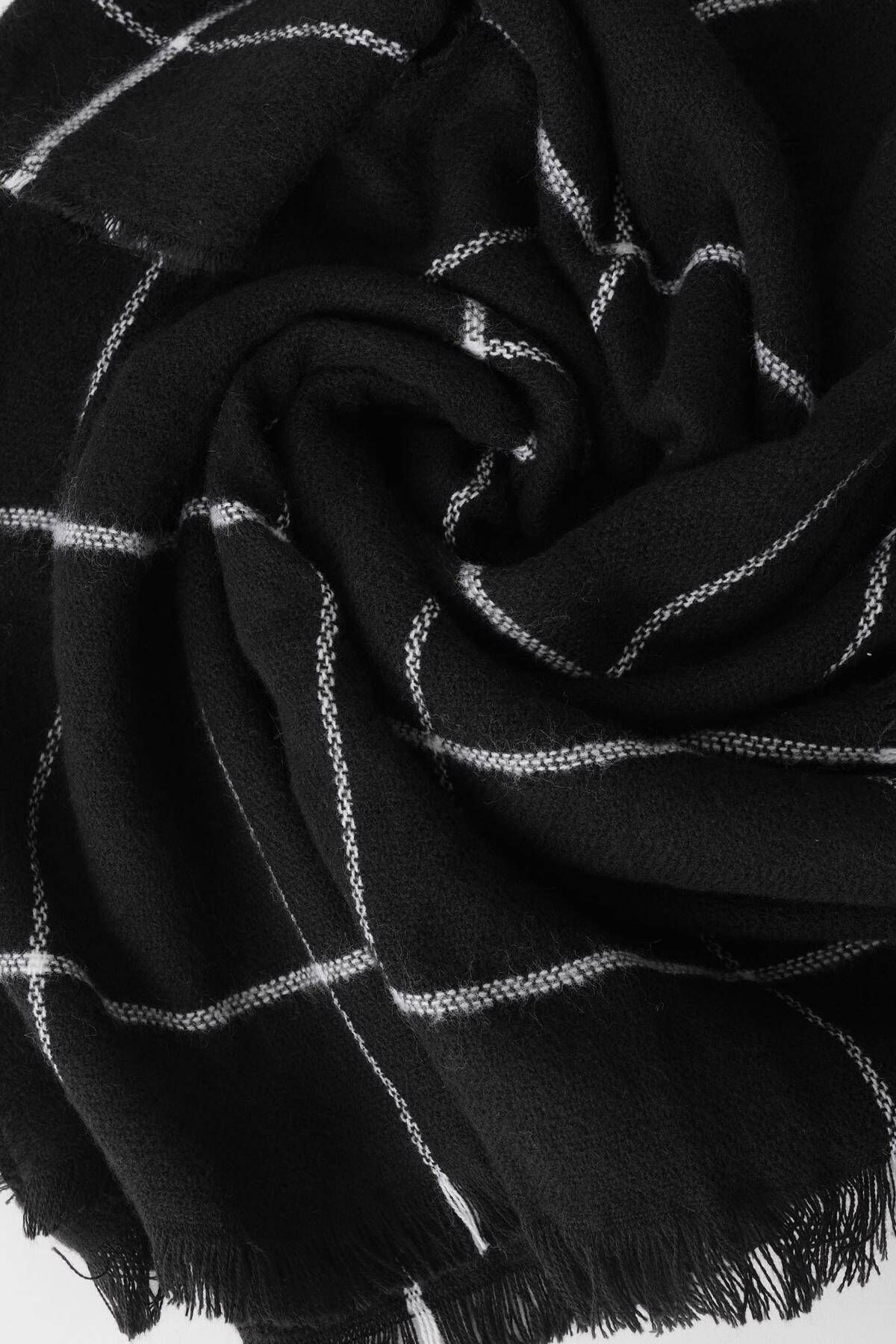 Addax-Square Patterned Shawl Shawl2019-A4 3