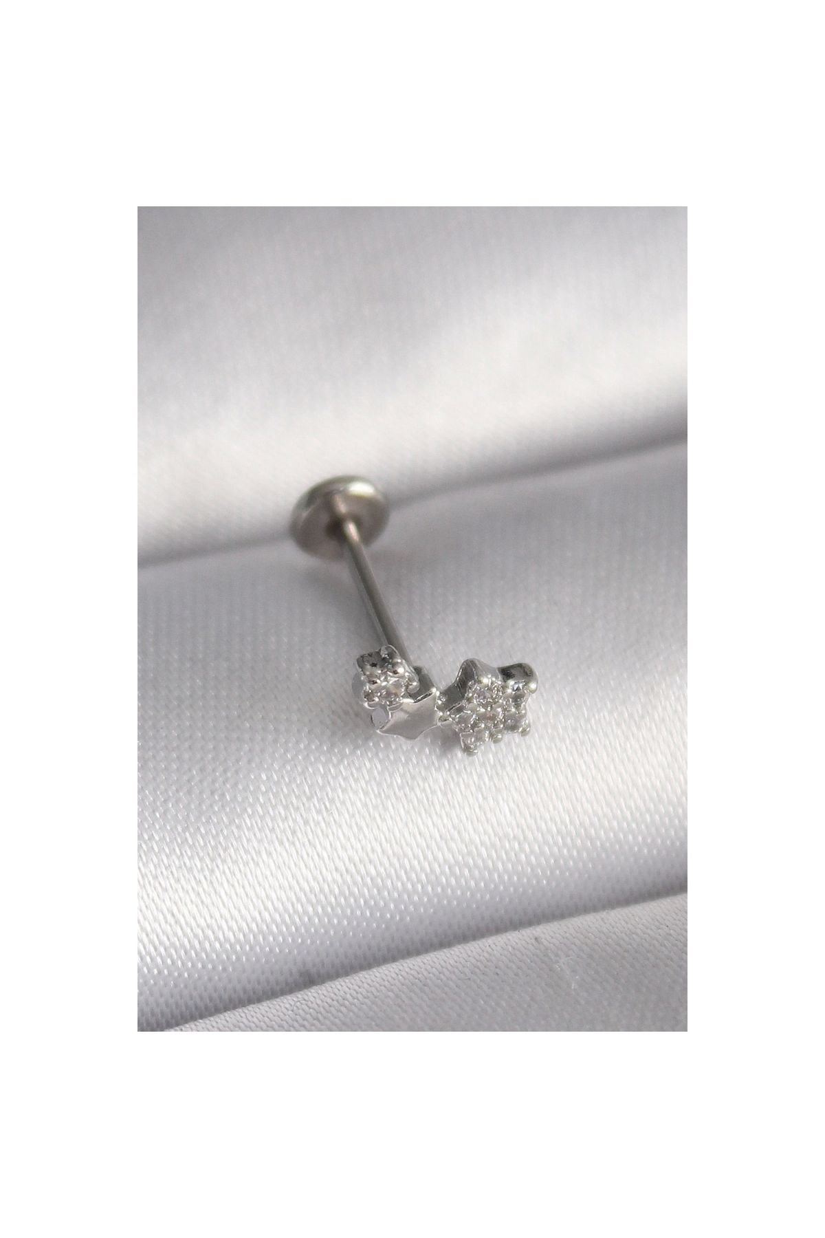 Narnuga 316L Çelik Gümüş Renk Zirkon Taşlı Yıldız Model Tragus Piercing - TJ-PR1353