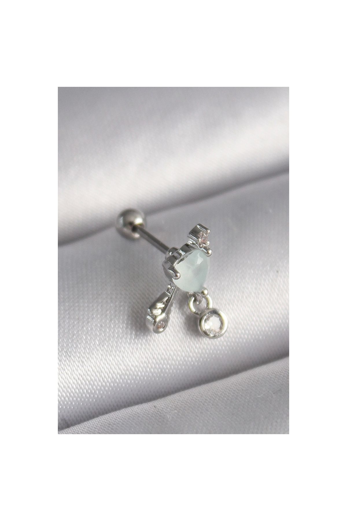 Narnuga 316L Çelik Gümüş Renk Beyaz Minelik Kalp Sallantı Zirkon Taş Detay Tragus Piercing - TJ-PR1229