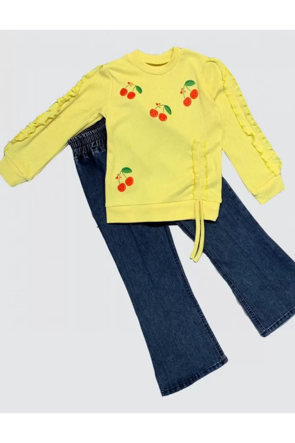 Mu Art 4-5-6 Yaş Kot Pantolonlu Kiraz Desenli Penye Sweat Uzun Kollu 2li Kız Çocuk Takımı Sarı