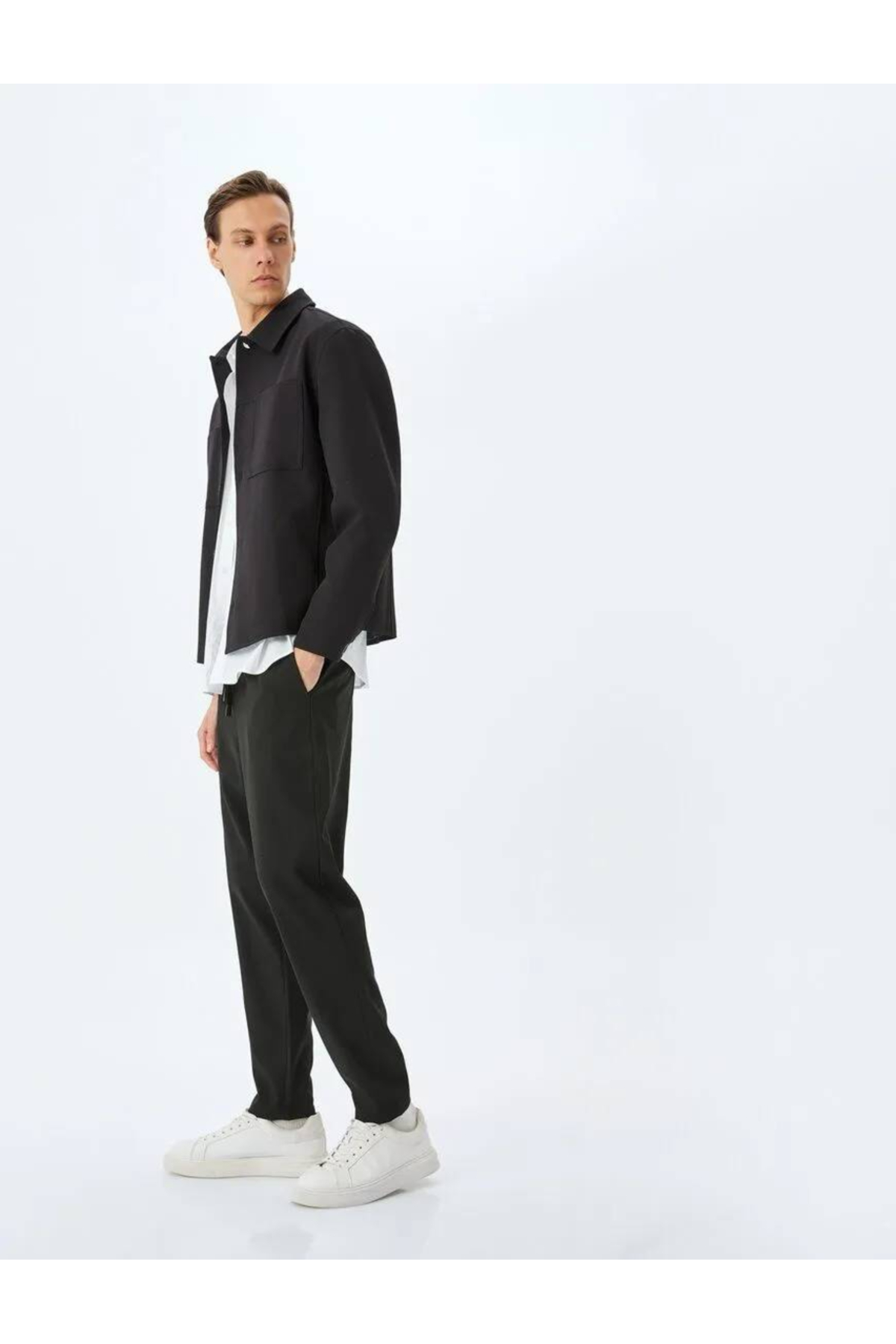 کوتون شلوار ورزشی مردانه مشکی طرح Slim Fit Pocket مدل 5SAM40031HW