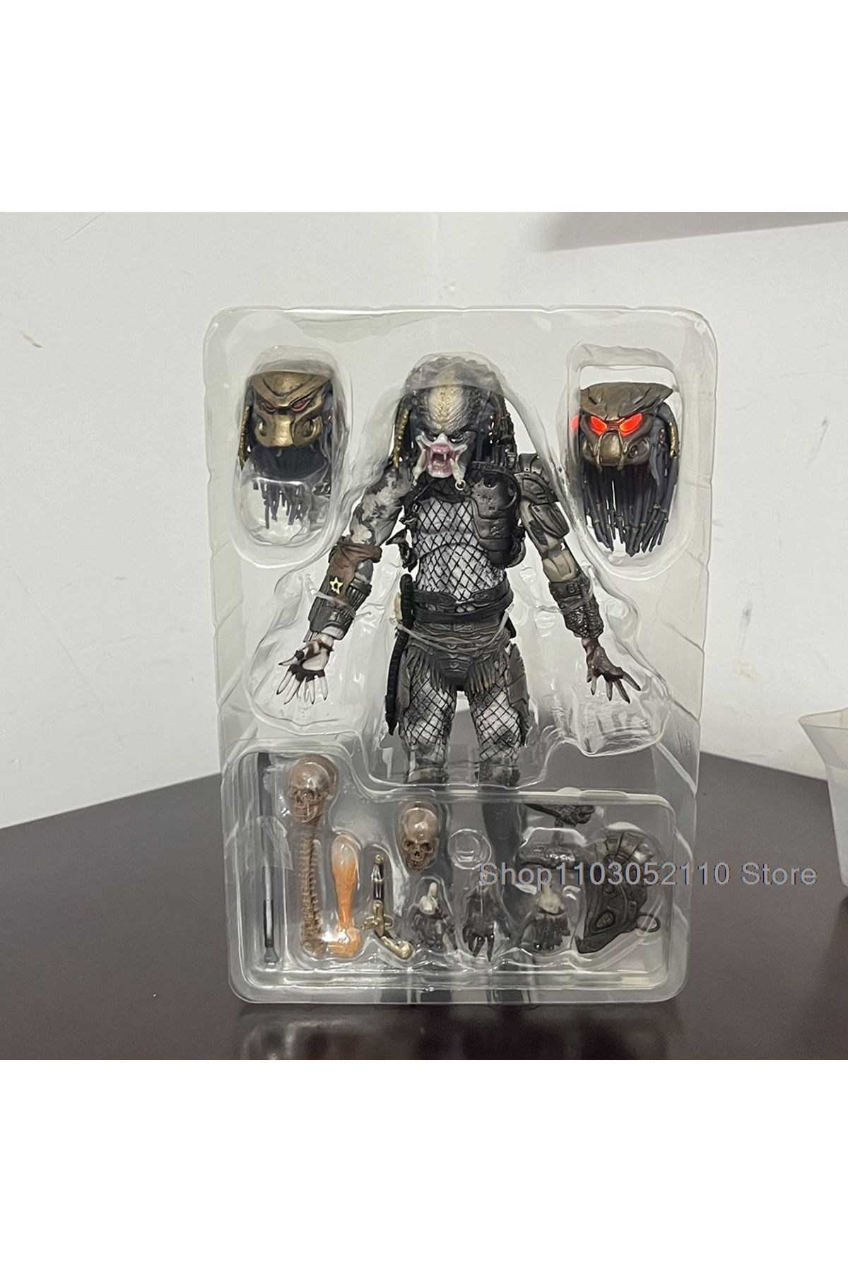 Choice-With Box Neca Elder Predator Figure With Led Predator Vs Alien Edition Predator Alien Hunter Action 3