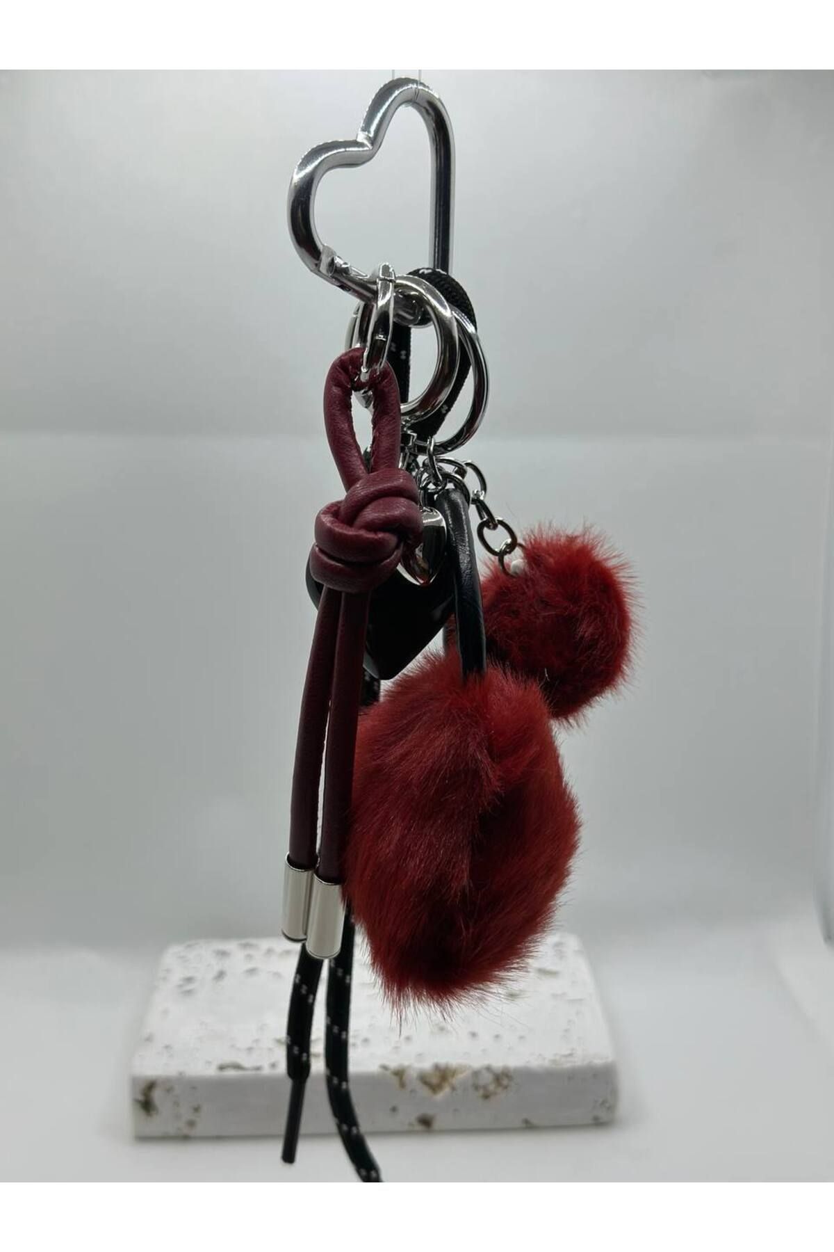 lysiaaccessory Bordo Peluş Detaylı Çanta Aksesuarı / Charmı