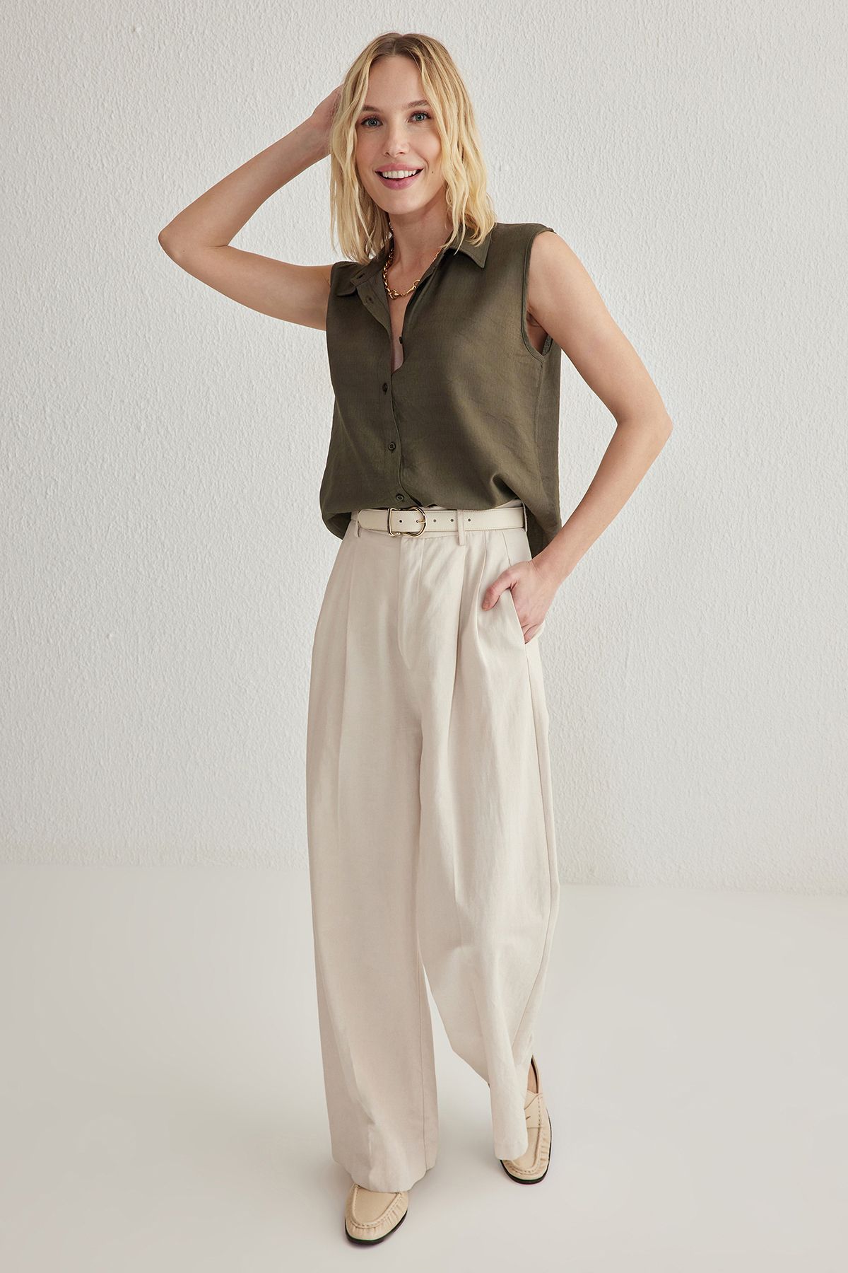 Trendyol Collection-Сорочка з льону з нульовим рукавом хакі Regular Regular Regular Regular ткана сорочка TWOSS25GO00097 2