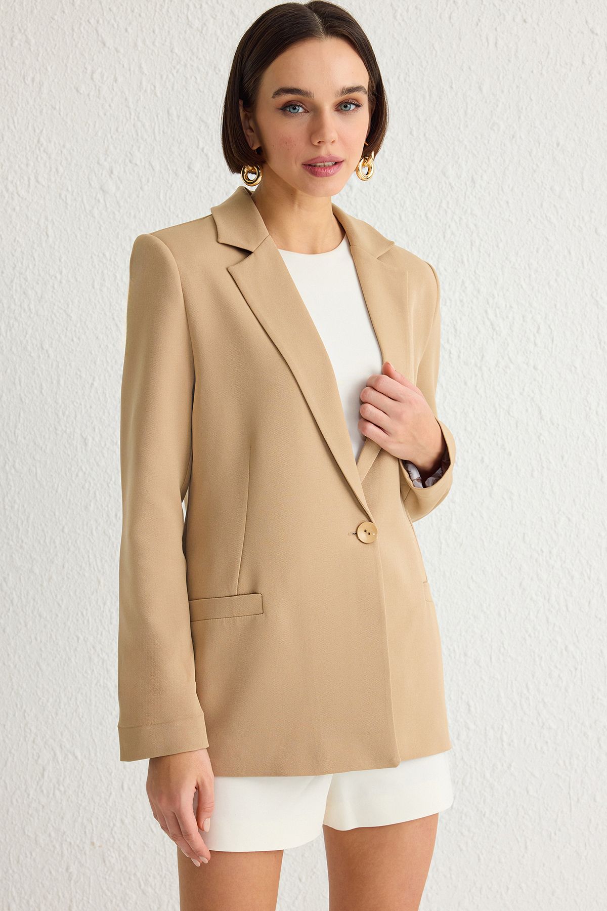 Kolekcia Trendyol-Modelová bunda Twoaw20Ce0316 Cream Blazer 3