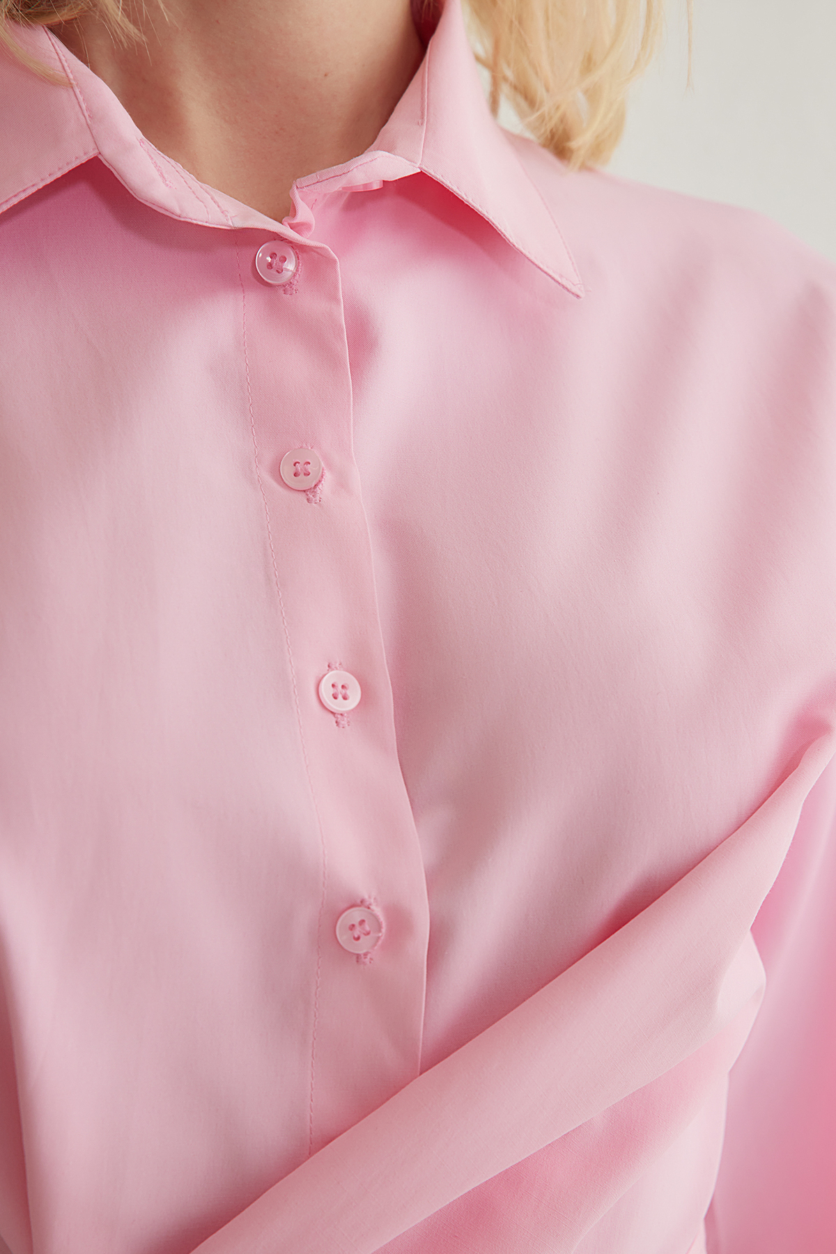 Trendyolmilla  Pembe Bağlama Detaylı Regular Normal Kalıp Dokuma Gömlek TWOAW25GO00067 - Görsel 4