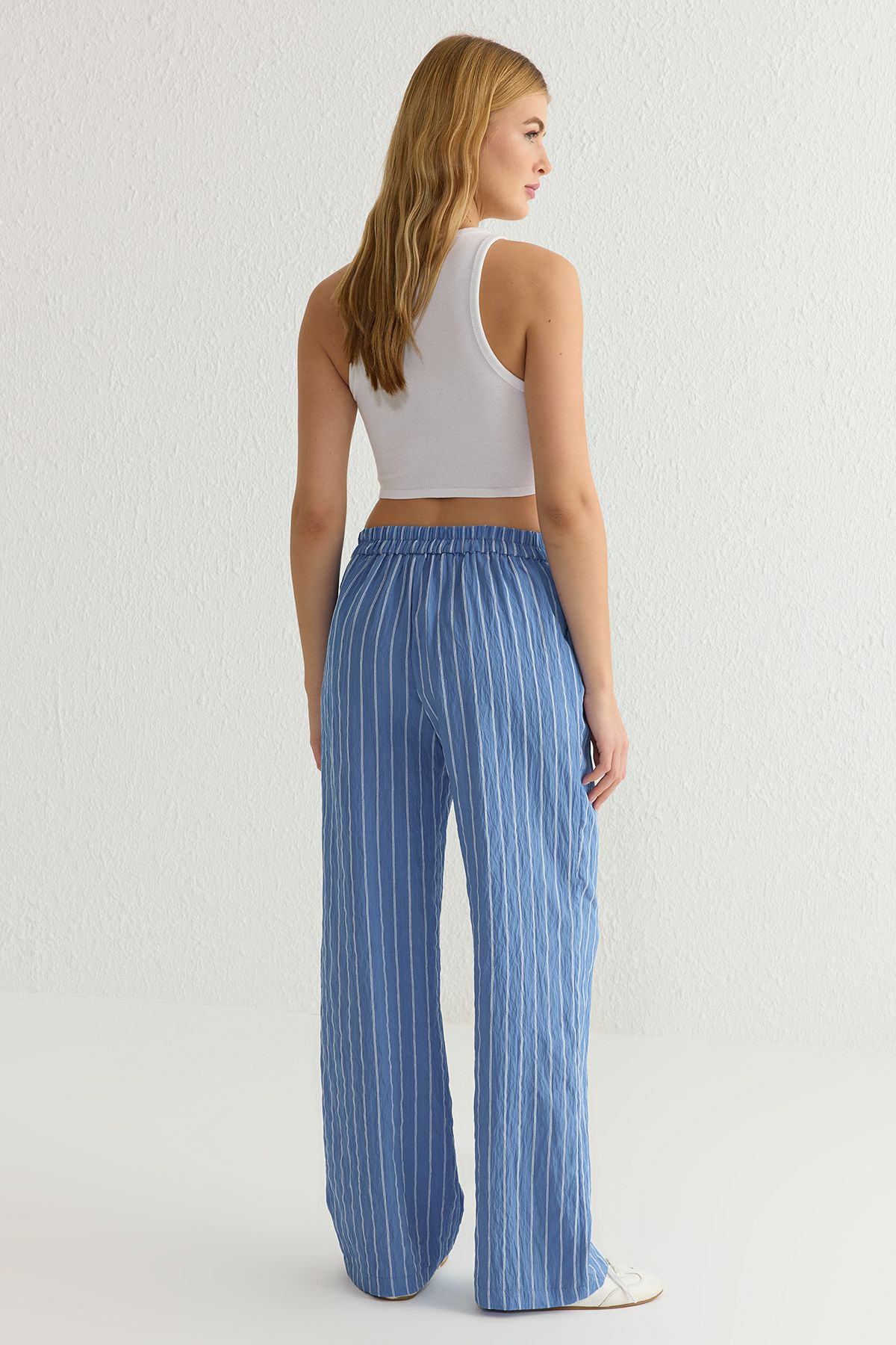 Trendyol Collection-Blue Striped Crinkle Regular Waist Wide Leg/Wide Leg Woven Pants Twoss25Pl00017 5