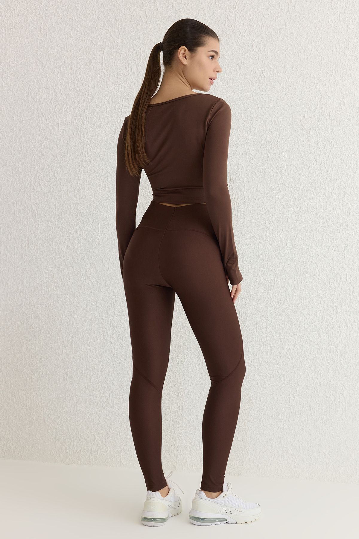 Trendyol Collection-Dunkelbraune Strick-Sportstrumpfhose in voller Länge TWOSS21TA0023 4