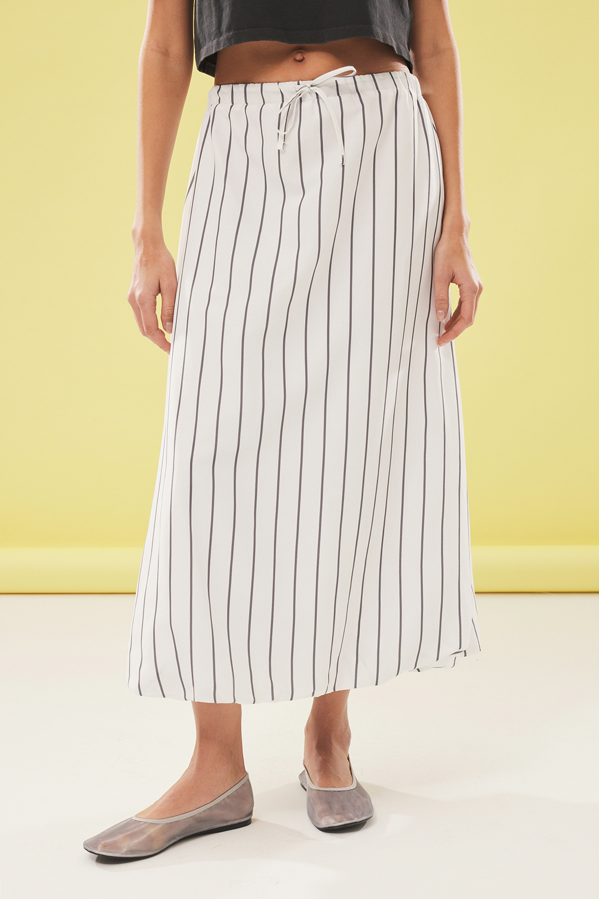 Trendyol Collection-Fusta albă cu dungi lungi maxi țesute cu balon TWOSS25ET00077 3