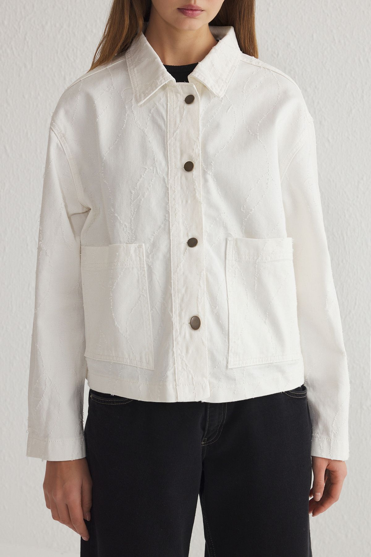 Trendyol Collection-Weißer Oversize-Mantel TWOSS25MO00016 5