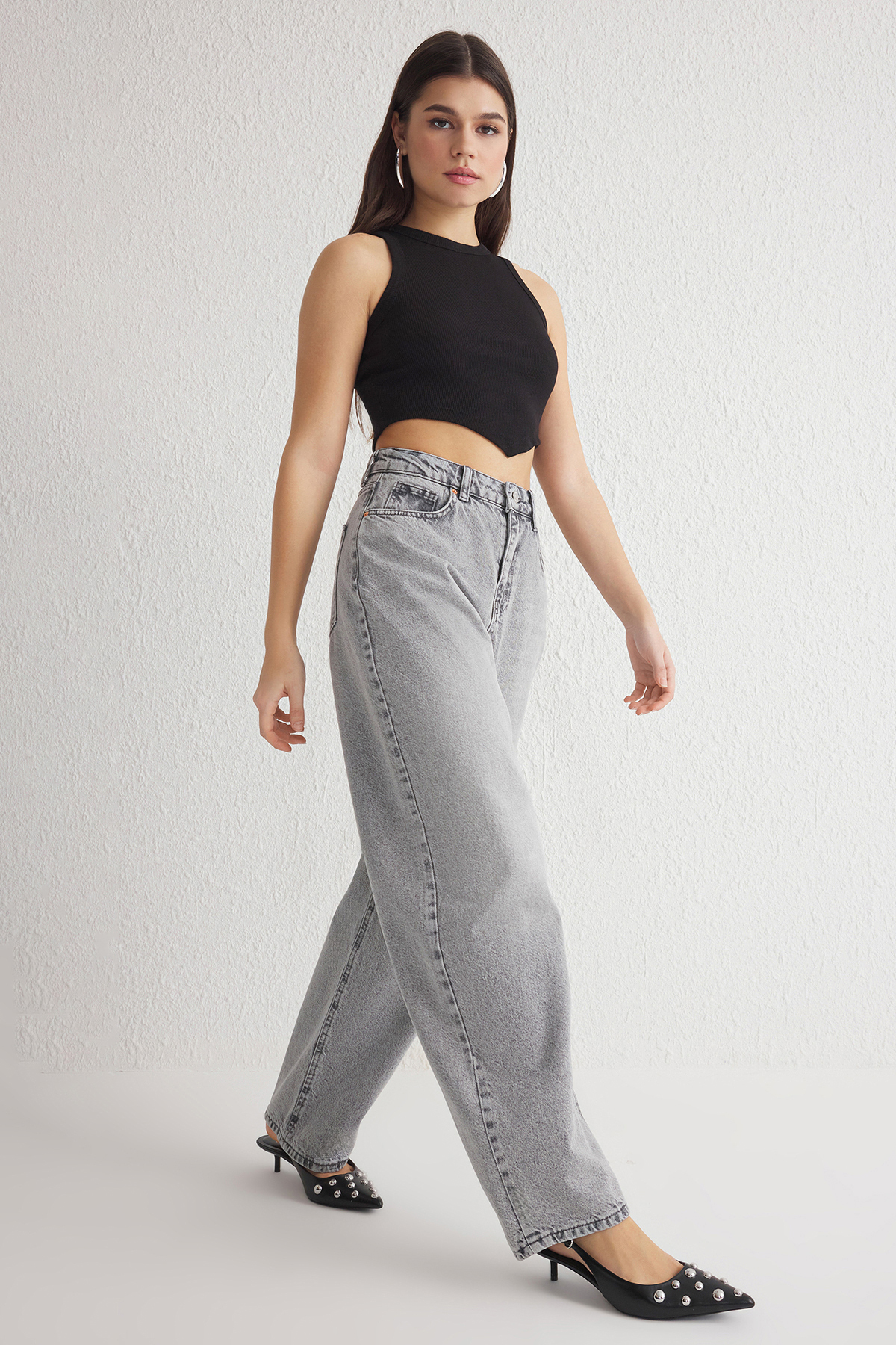 Trendyolmilla  Gri Normal Bel Loose Baggy Jeans TWOSS25JE00063 - Görsel 2