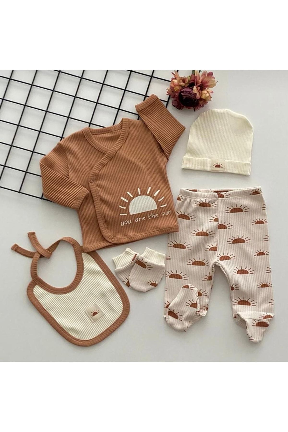 nevrankids Güneş Desenli Naturel 5'li Hastane Çıkış Seti fotoğrafı 3 (önizleme)