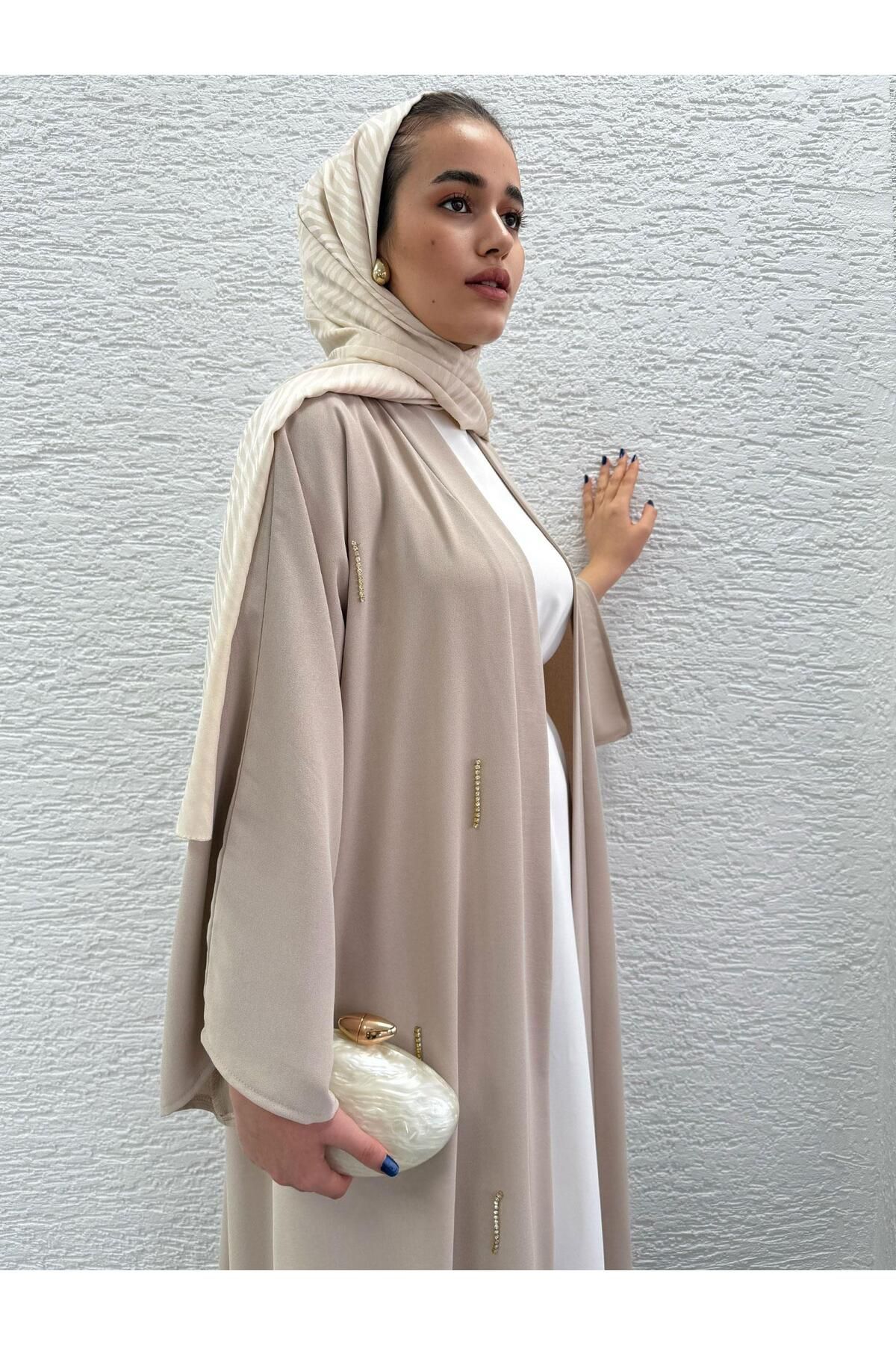 MELEK ARAZ-Stone Stone Abaya 1