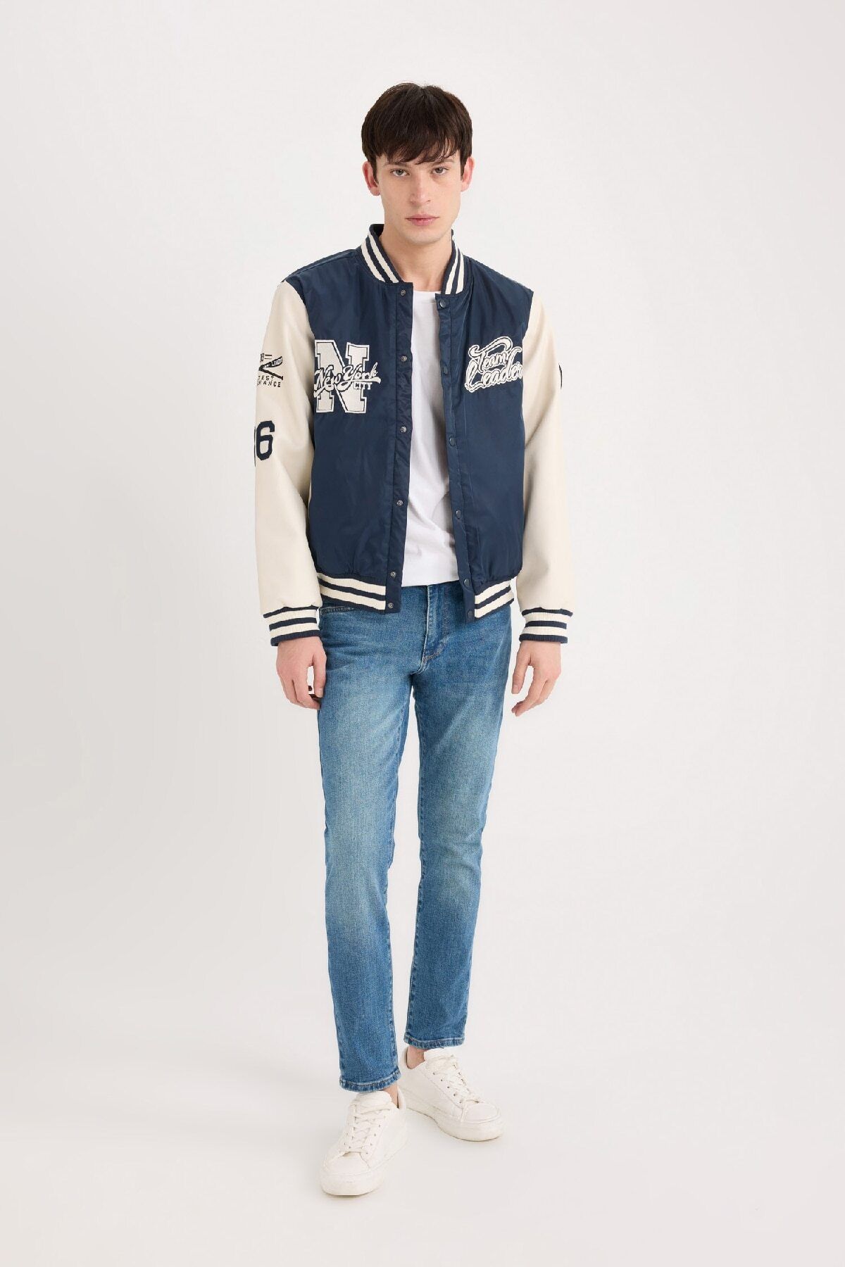 DeFacto-Oversize Embroidered Bomber Coat - College Collar, Pocket, Snap Closure D6304Ax25Sp 2