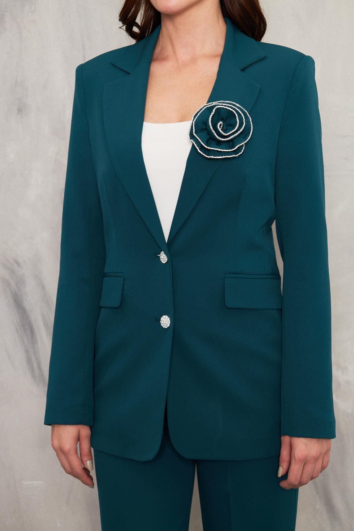 LOVELF-2-Button Set with Emerald Rose Brooch 6