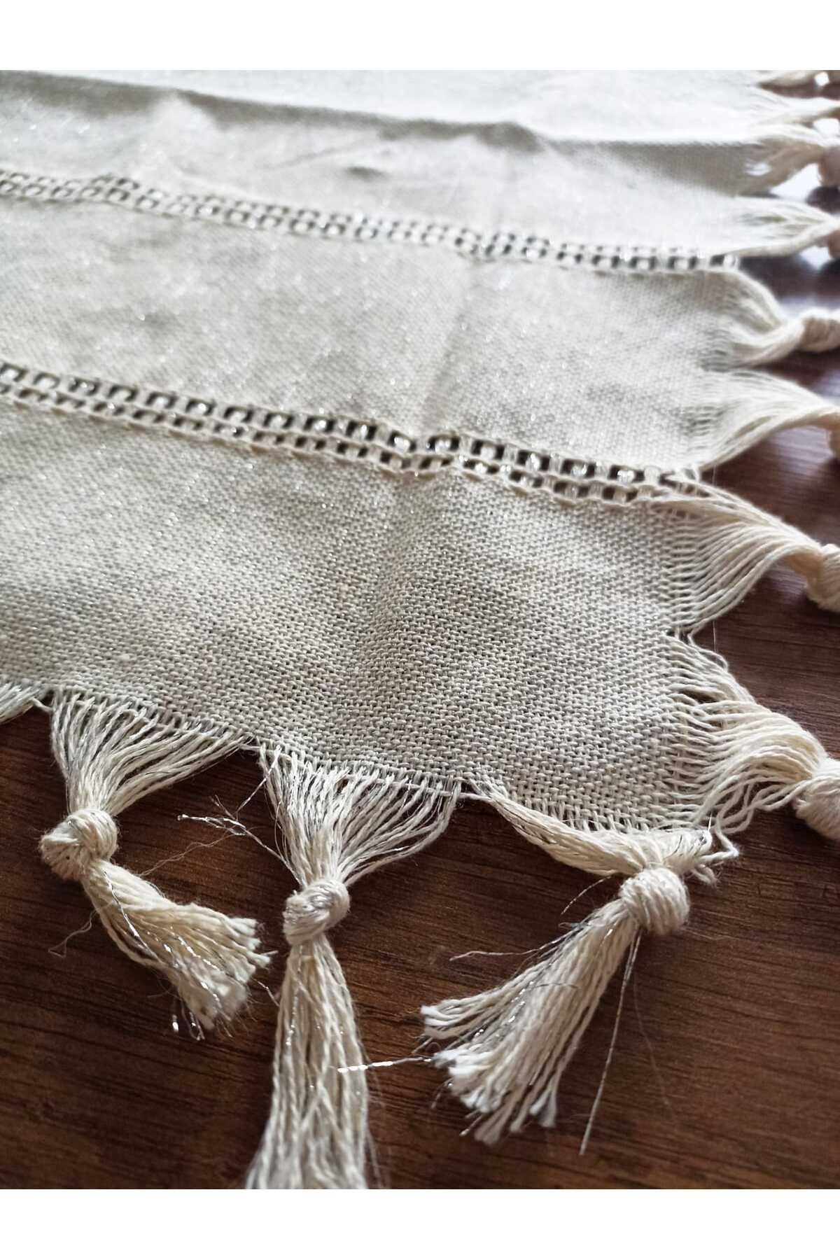 AKIN AKSESUAR HEDİYELİK Față De Masă Buldan Scutece Culoare Crem Argintiu Sclipici 130*130 Cm - 130 x 130
