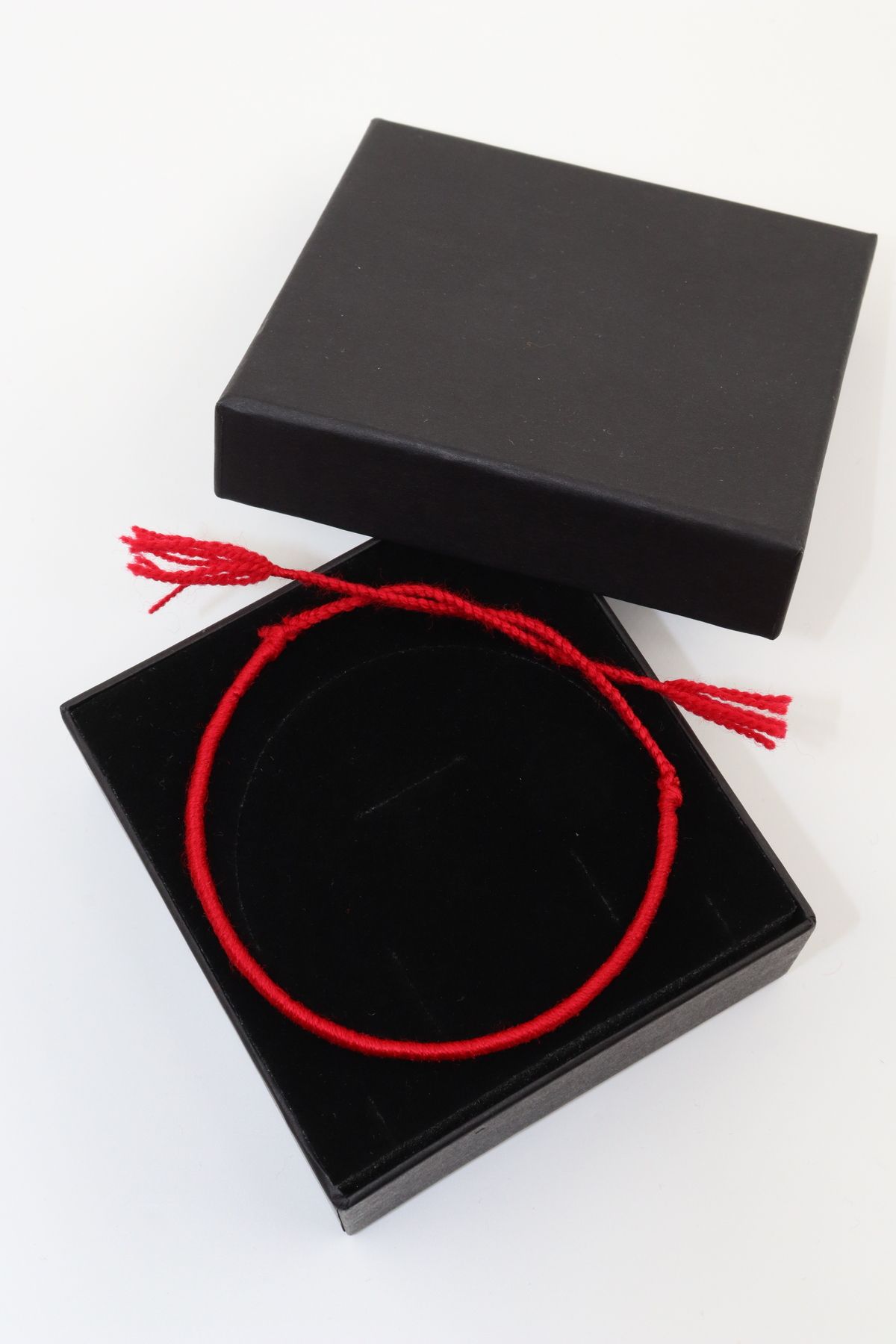 KEEBA-Red String Bracelet for Men and Women - String Design 5