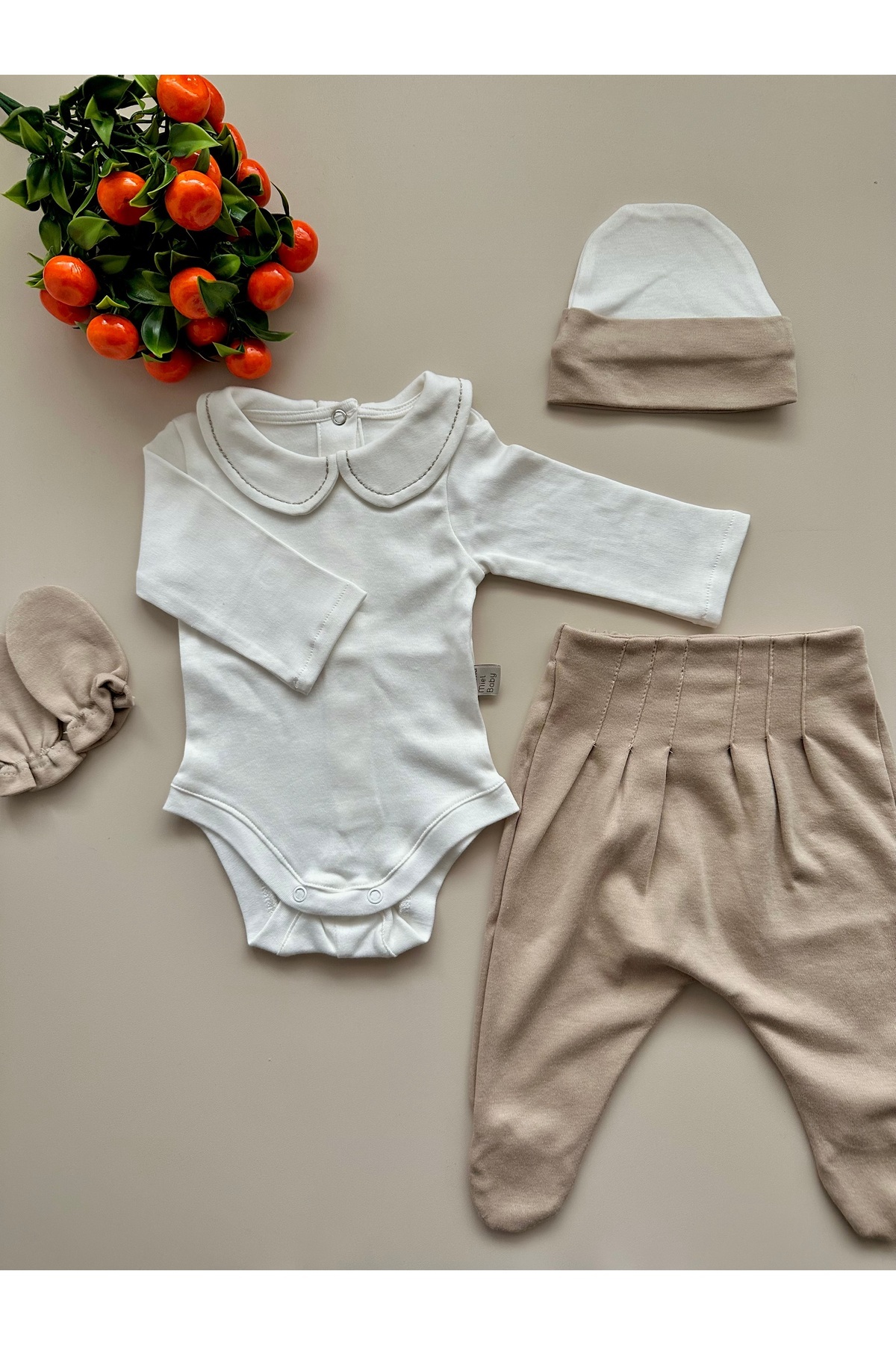 Mama Miel Baby Sütlü Kahve Hastane Çıkışı Set (Body, Pantolon, Bere, Eldiven) fotoğrafı 5 (önizleme)