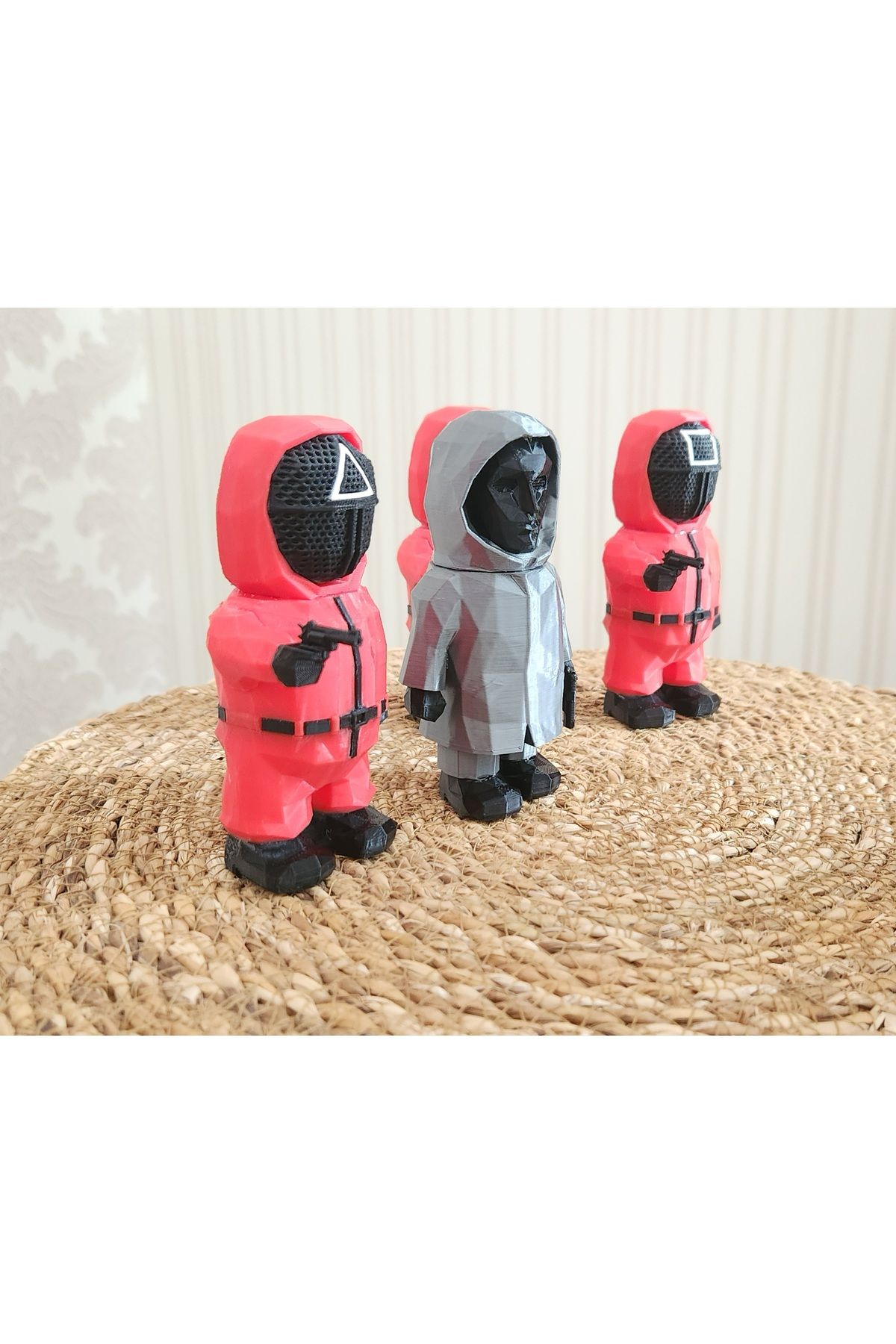 TAWGAN-Squid Game Head Manager and Guards Figure Set 3