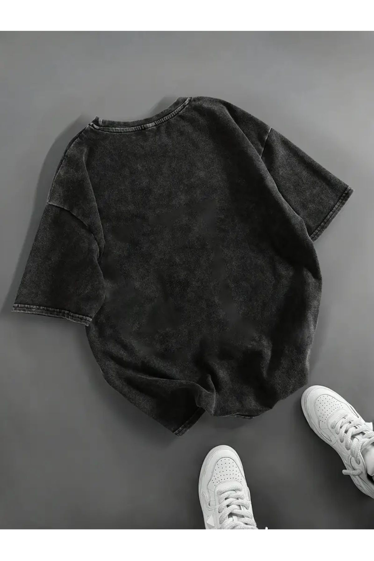 complete the look image